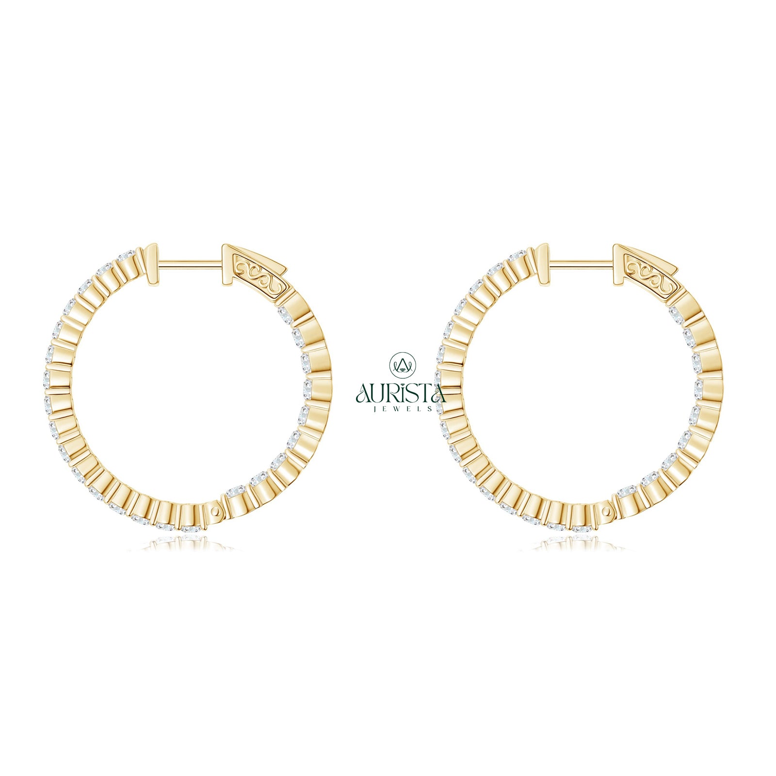 Trendy Earrings with Elegant Diamond