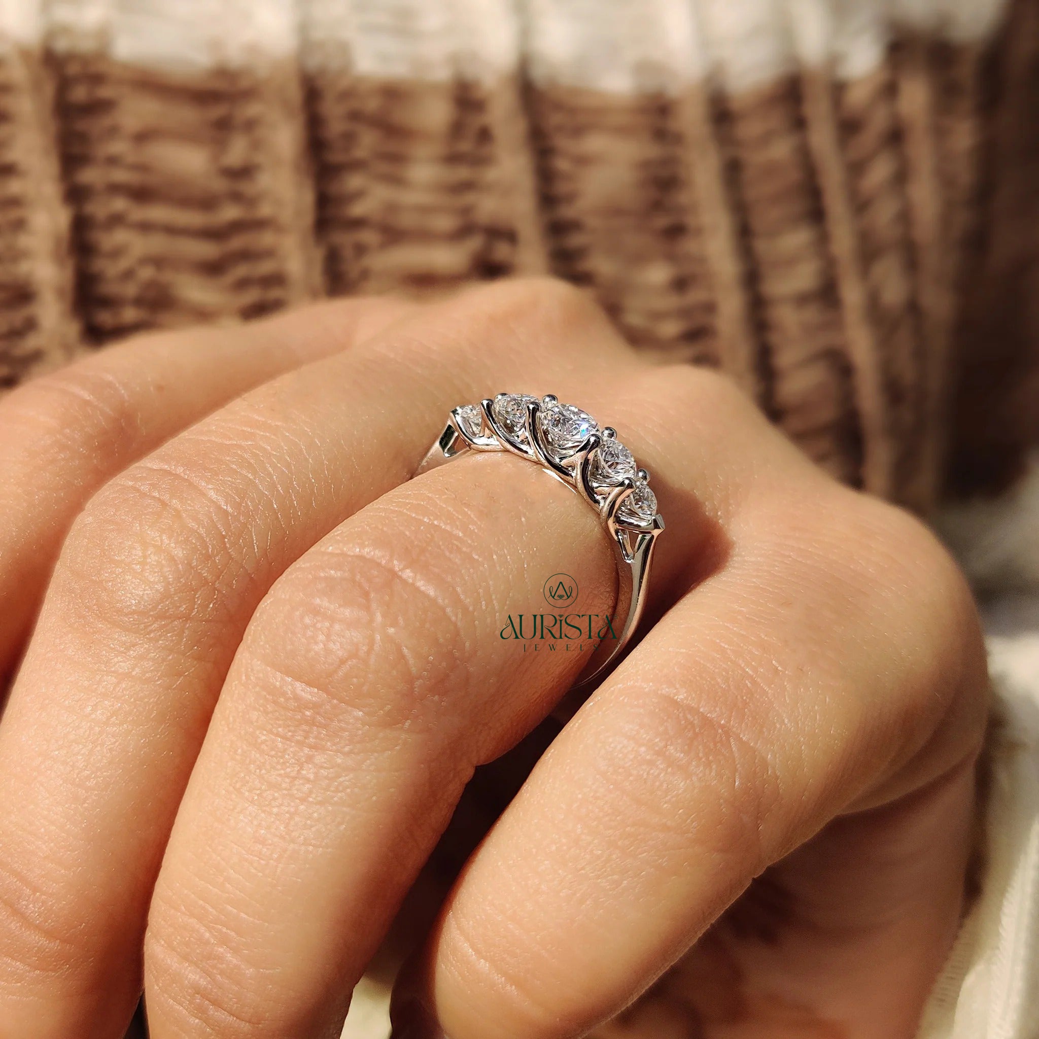 Promise Spark – Refined Grace with Elegant Glow