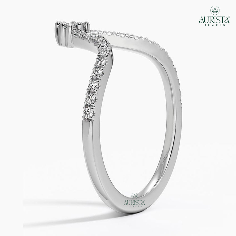 Shine of Promise White Gold Band with Round Diamond