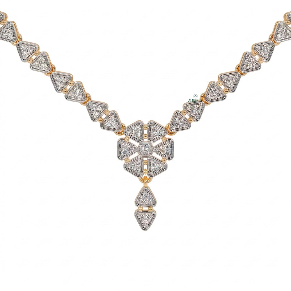 Starry Glow Round Diamond Necklace in Gold