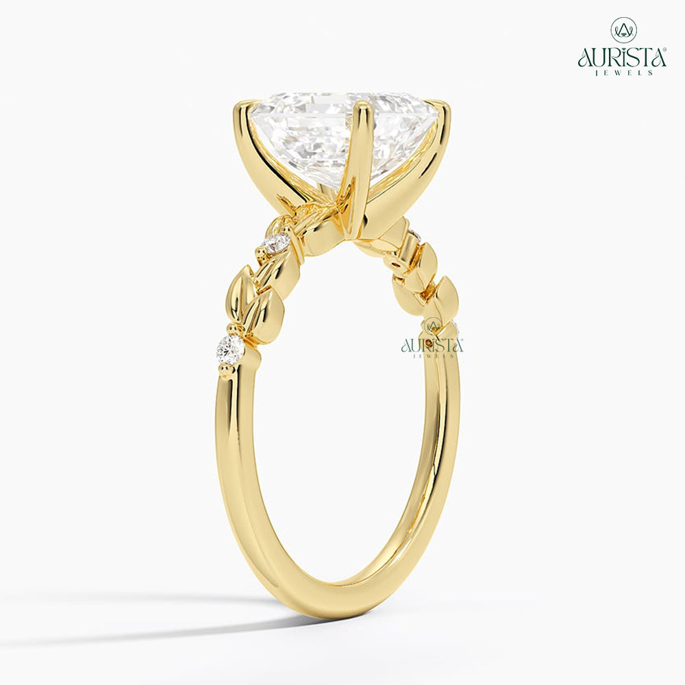 Shine Forever Yellow Gold Ring with Asscher Diamond