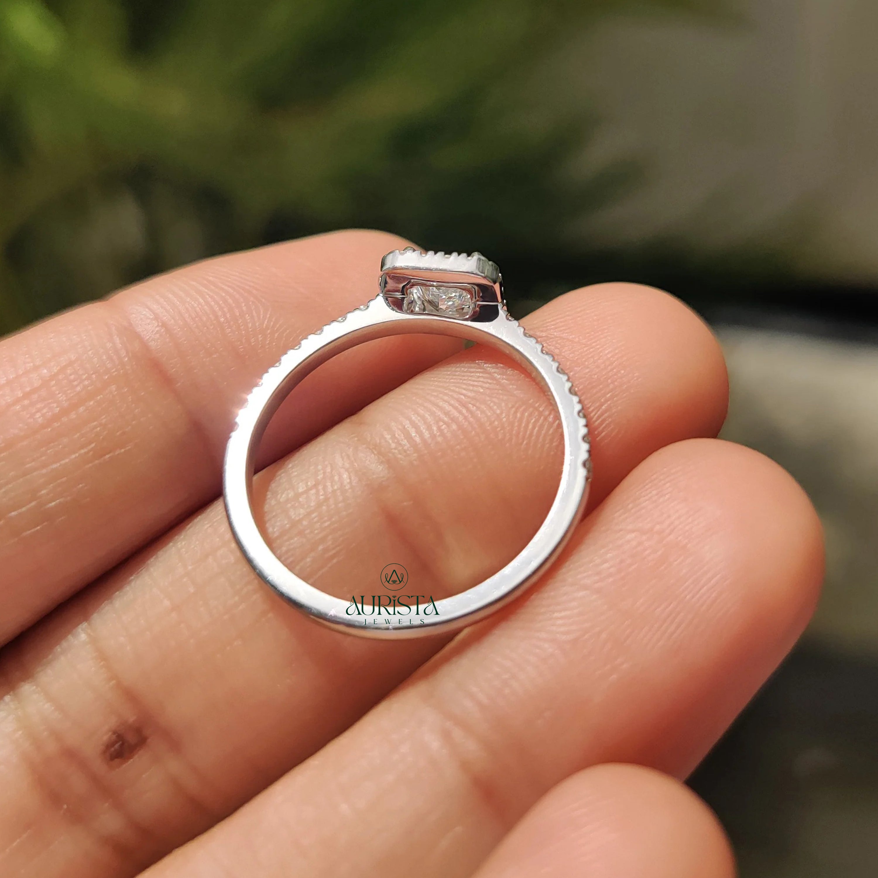 Elegant Princess Cut Diamond Ring with Brilliant Side Stone Sparkle