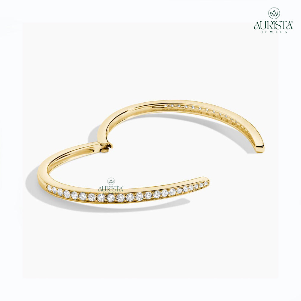 Shine of Love Yellow Gold Bracelet with Round Diamonds