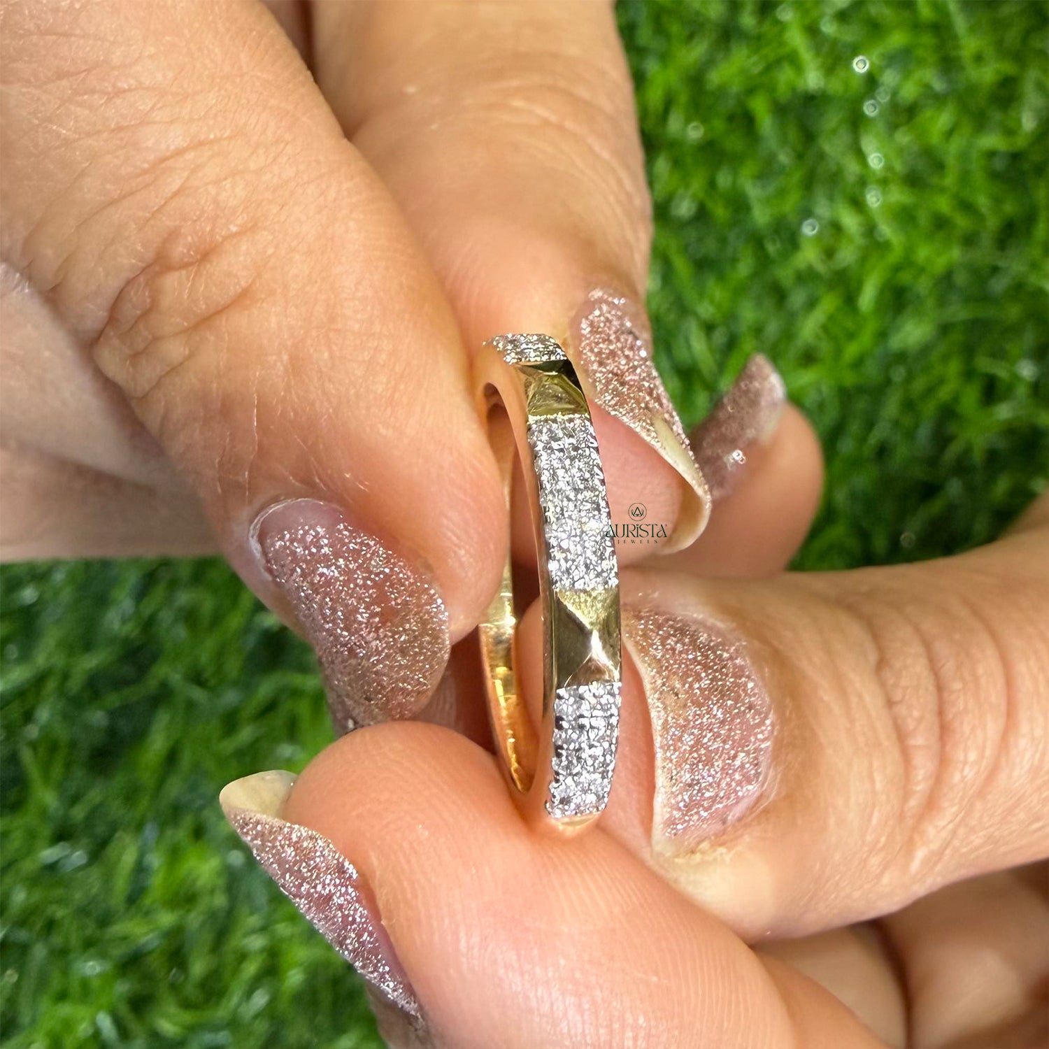 Infinite Sparkle – Luxe Beauty with Fine Shine