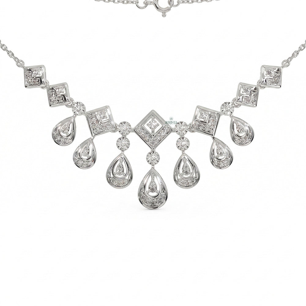 Luminous Glow Round Diamond Necklace in Gold