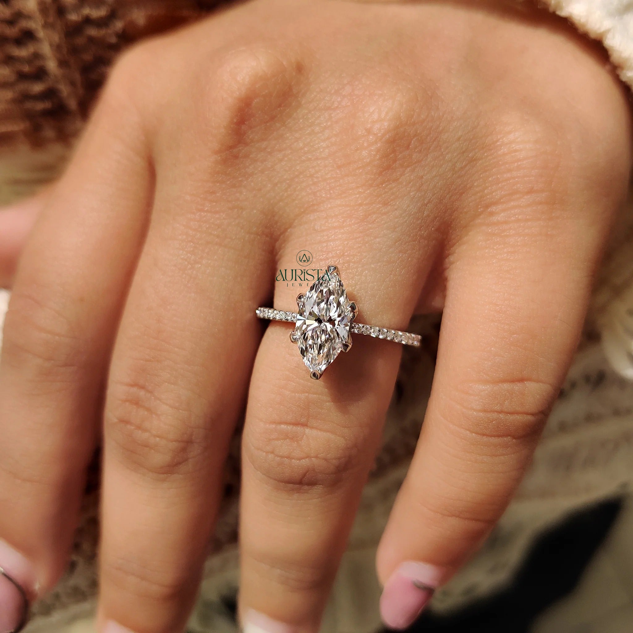 Marquise-Cut Crushed Ice Ring with Shimmering Pave Band