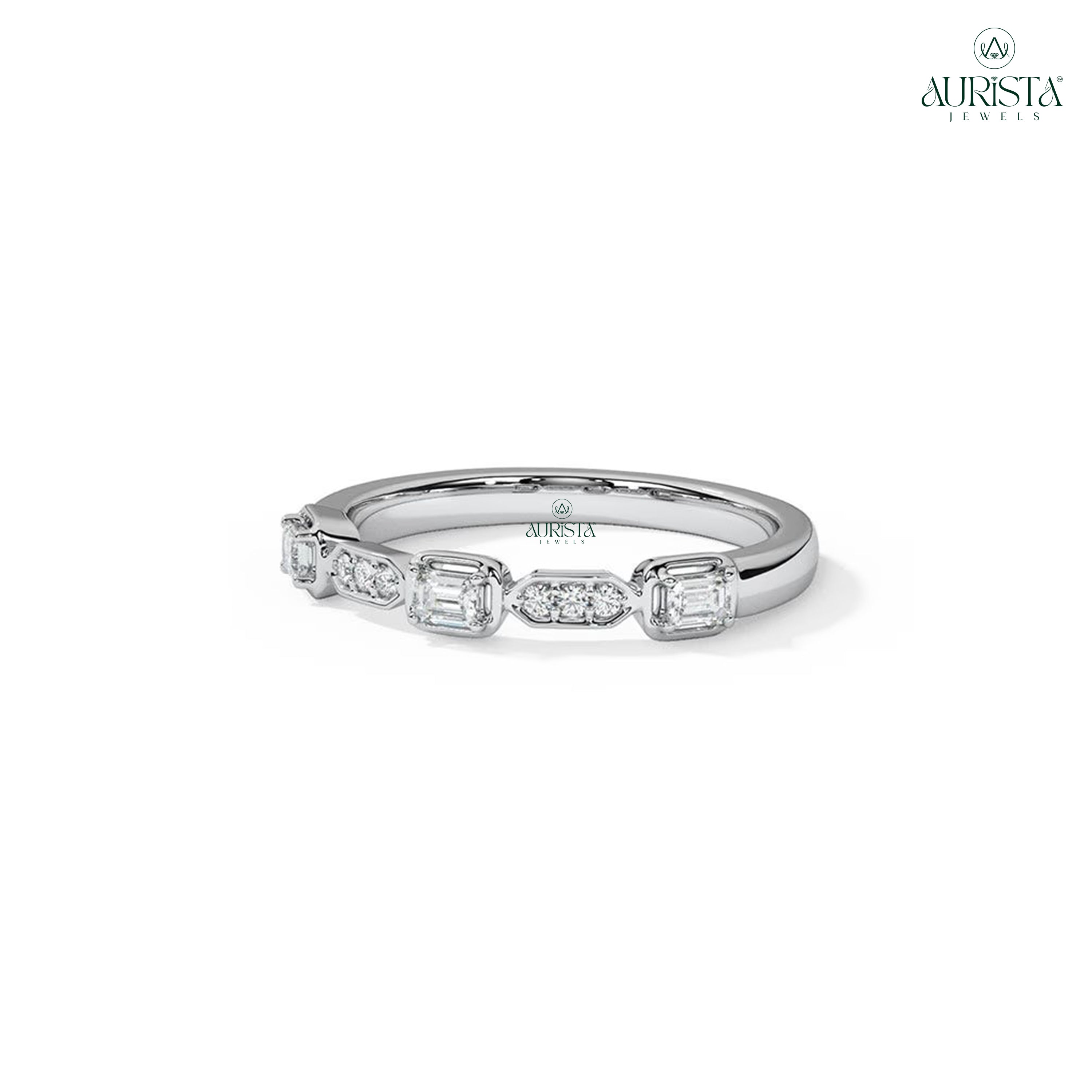 Gift of Love – White Gold Band with Emerald Diamond