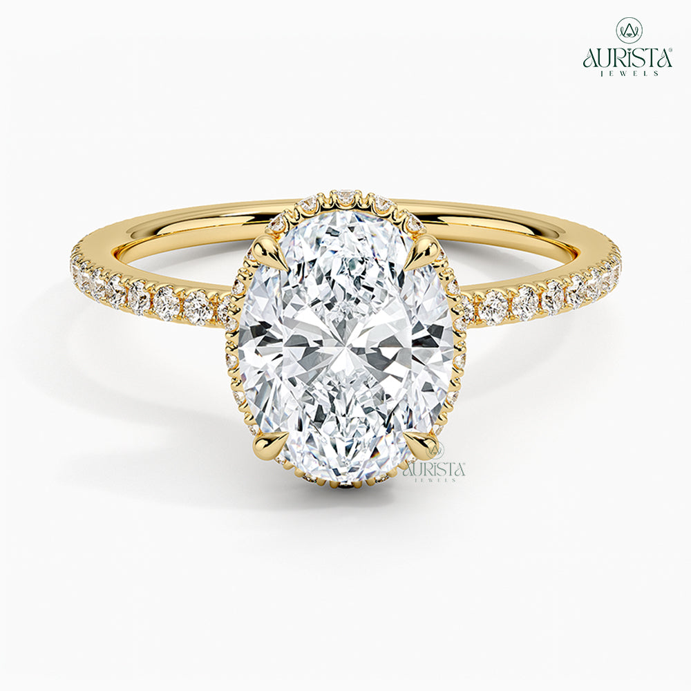 Bound in Love – Yellow Gold Band with Oval Diamond