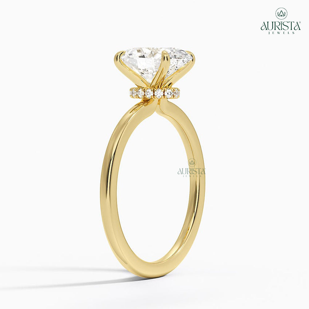 Forever Bound – Yellow Gold Ring with Oval Diamond