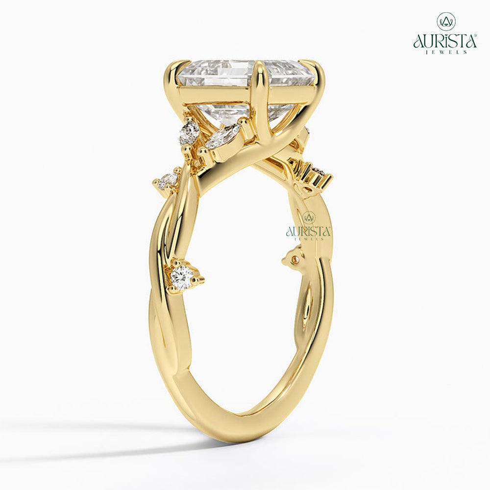 Circle of Love Yellow Gold Ring with Asscher Diamond