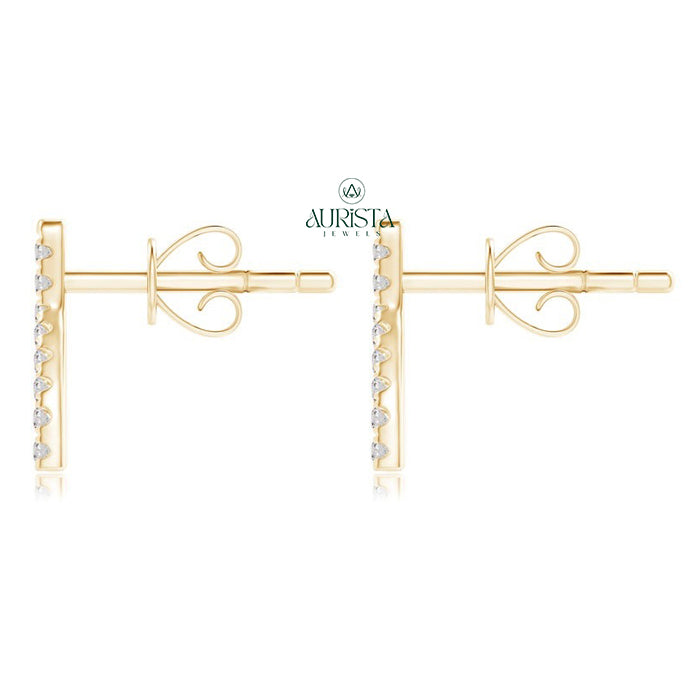 Pure Earrings with Sparkling Diamond