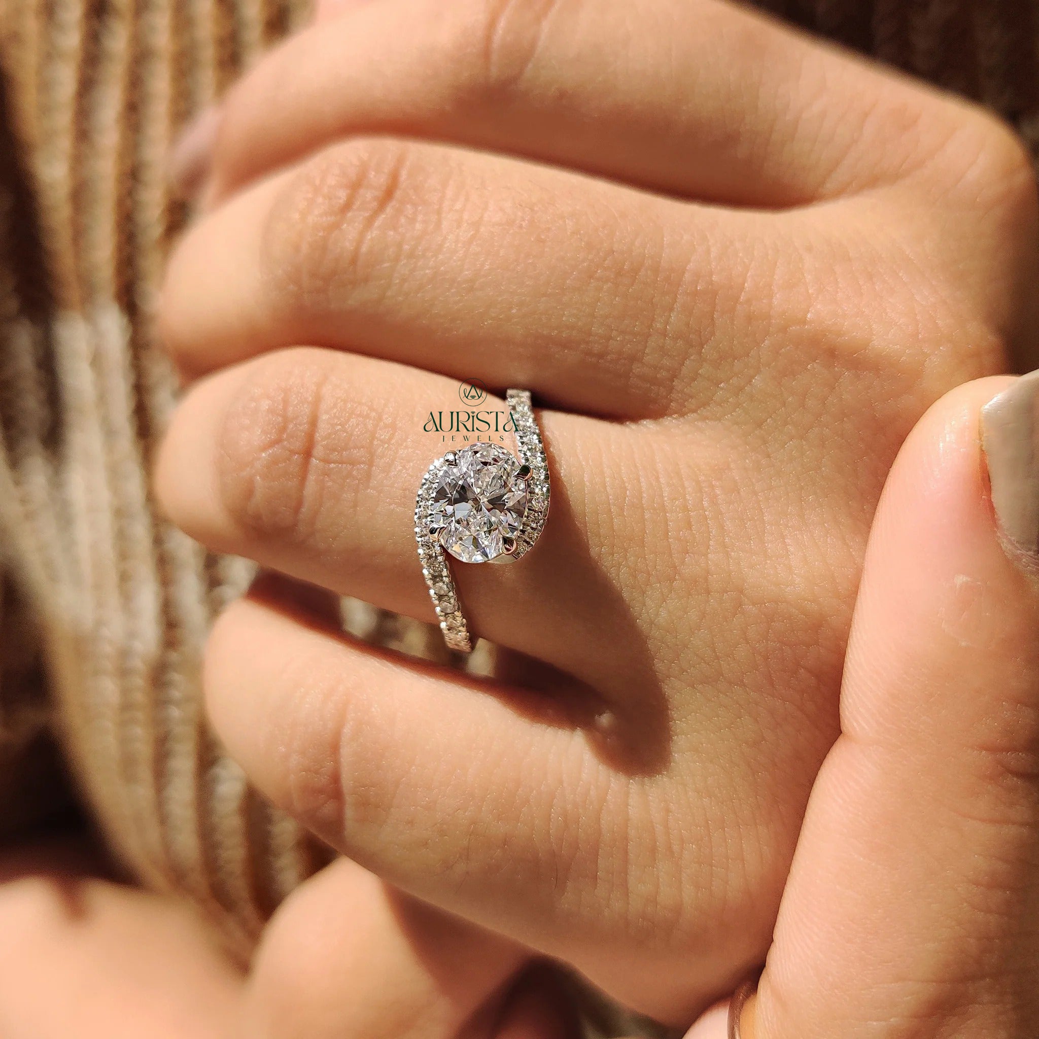 Sacred Pave Glow – Rich Ring with Dazzling Sparkle