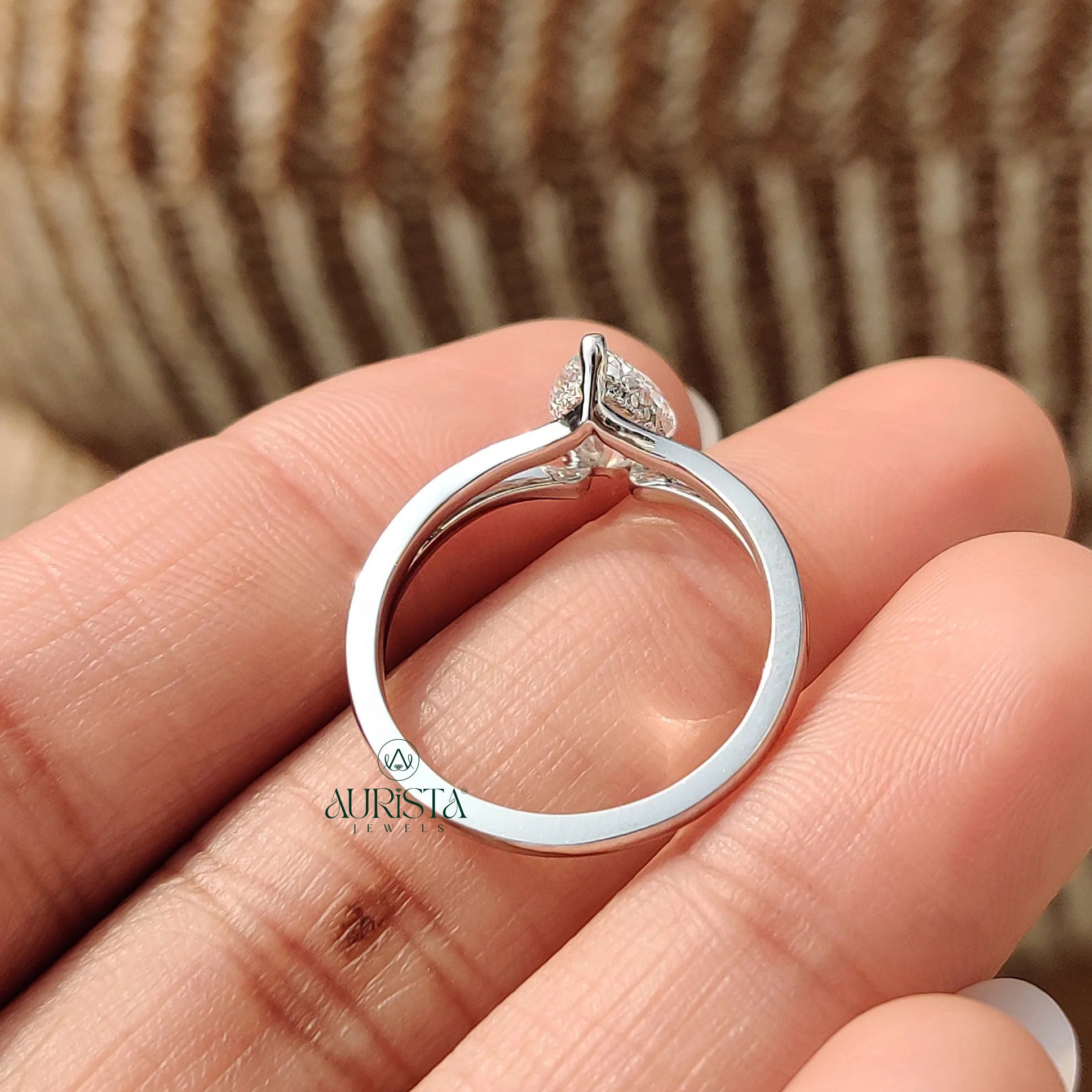 Refined Beauty in a Timeless Diamond Ring