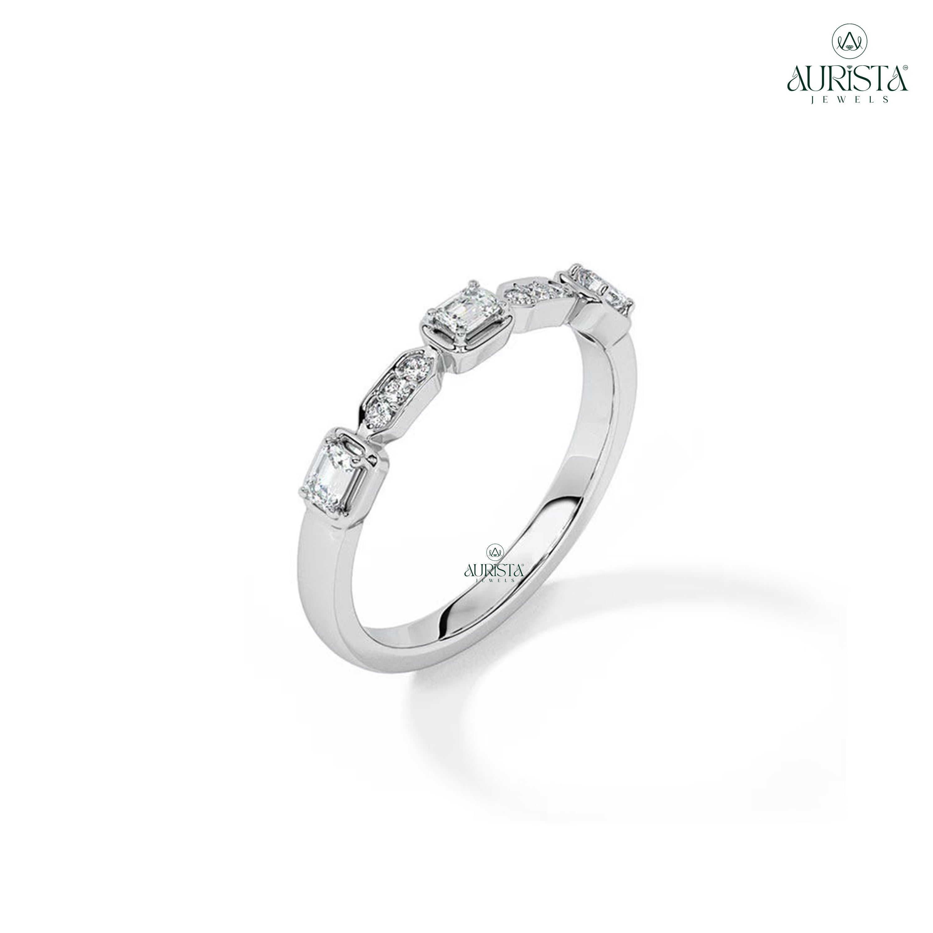 Gift of Love – White Gold Band with Emerald Diamond