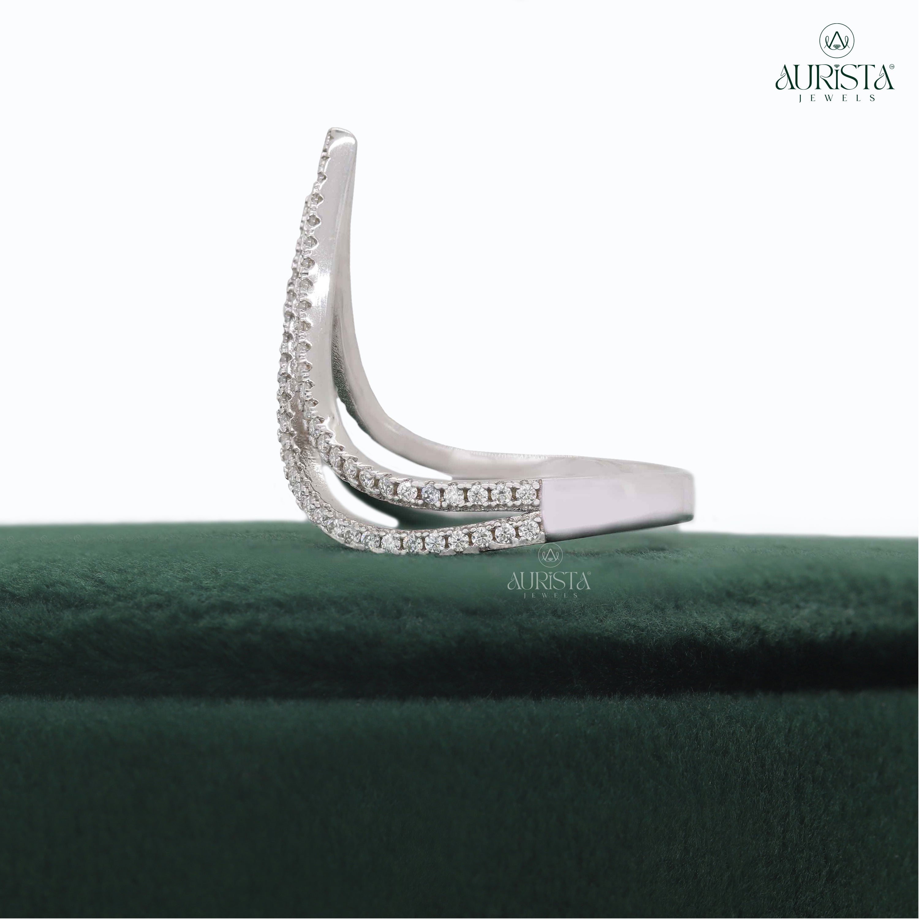 Forever Starts Here – White Gold Band with Rund Diamond