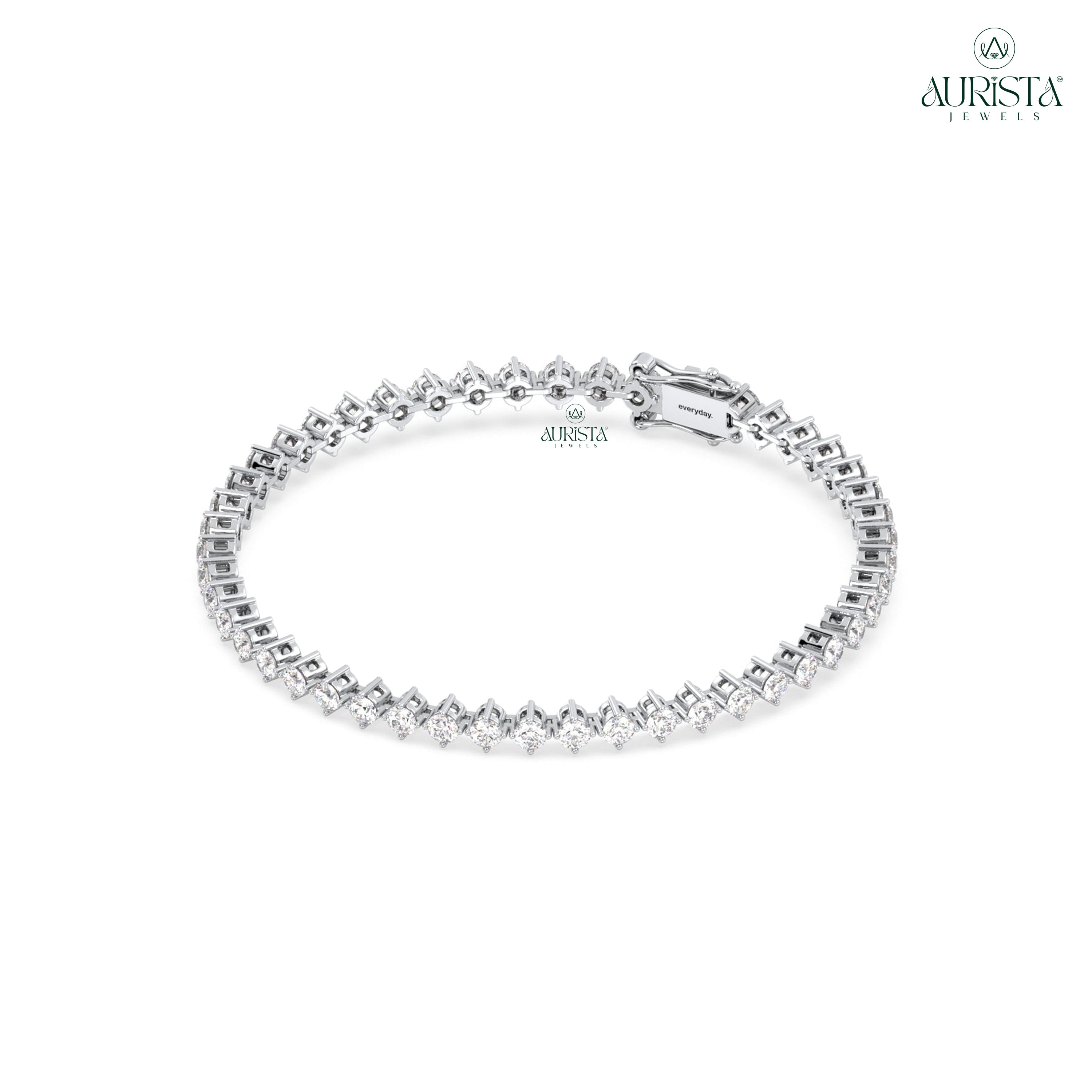 Eternal Embrace – Diamond Bracelet in Gold