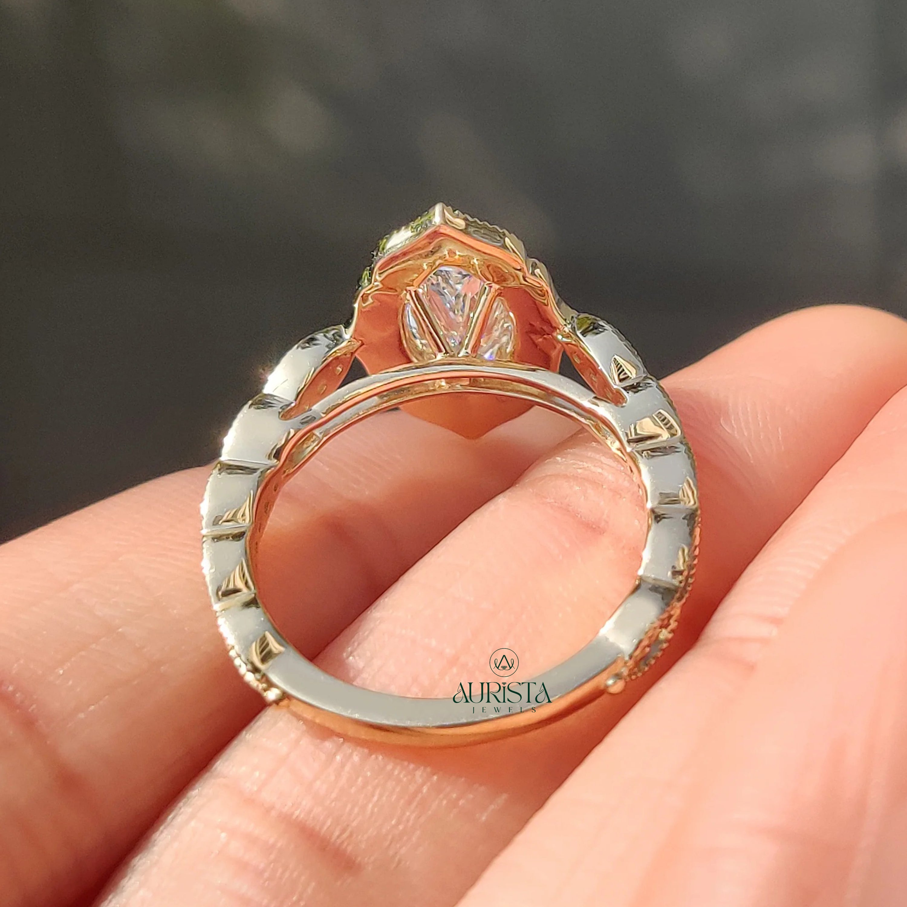 Exquisite Marquise Cut Diamond Ring with Sparkling Side Stones