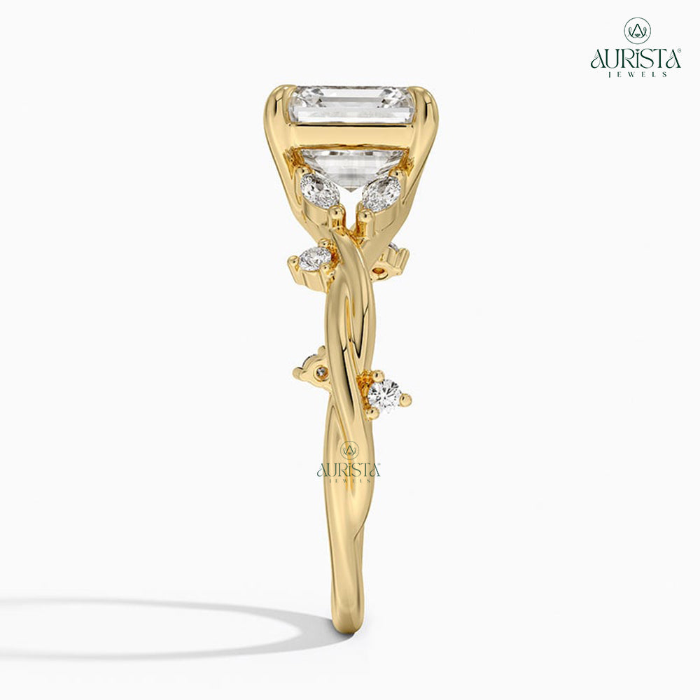 Circle of Love Yellow Gold Ring with Asscher Diamond