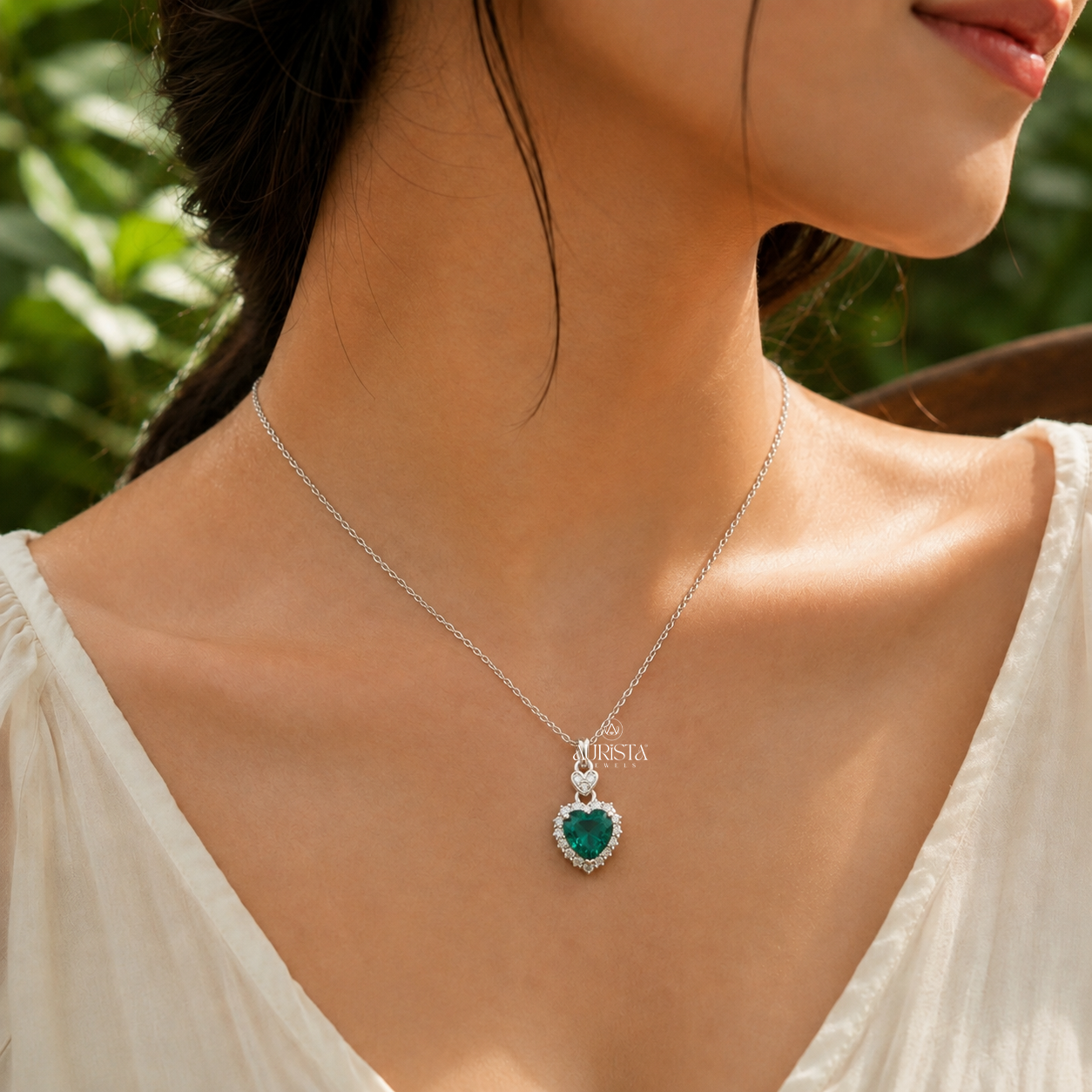 Lab Grown in Diamond Green Heart Halo Pendant Statement Drop Necklace Jewelry