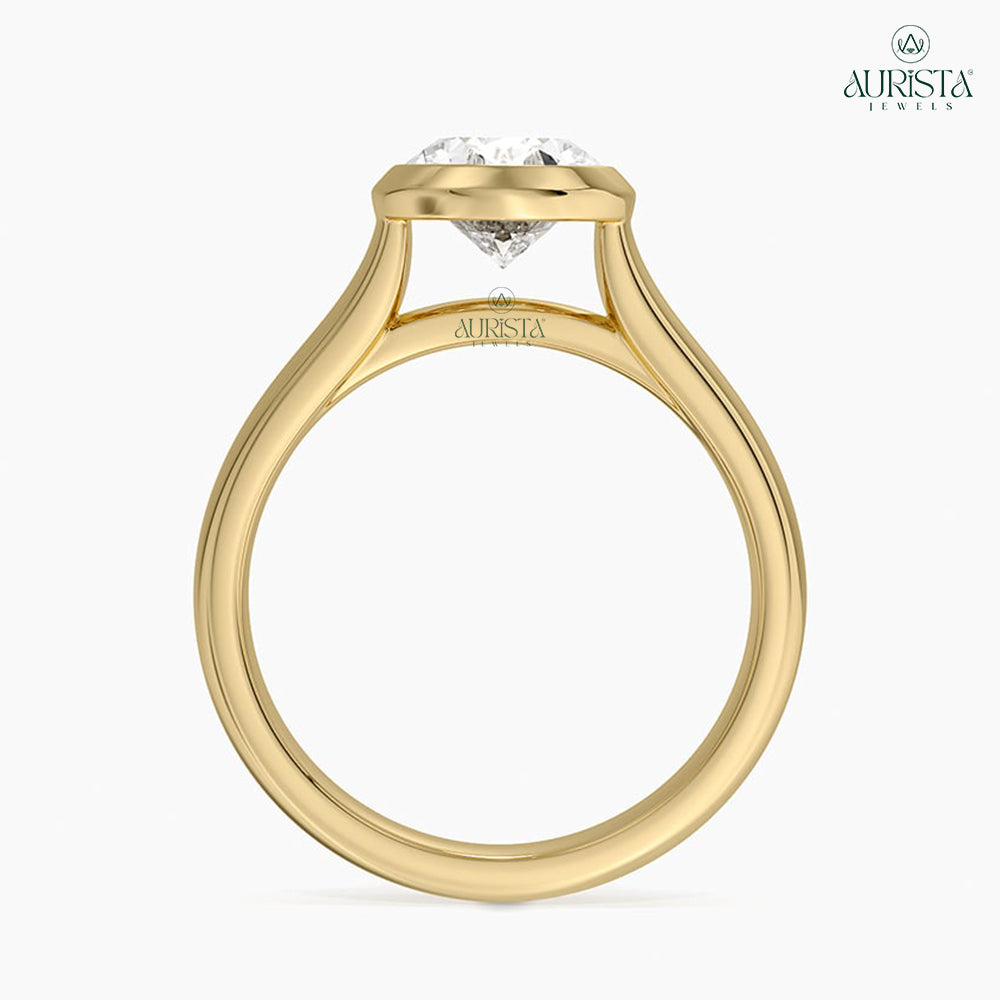 Infinite Shine Yellow Gold Ring with Oval Diamond