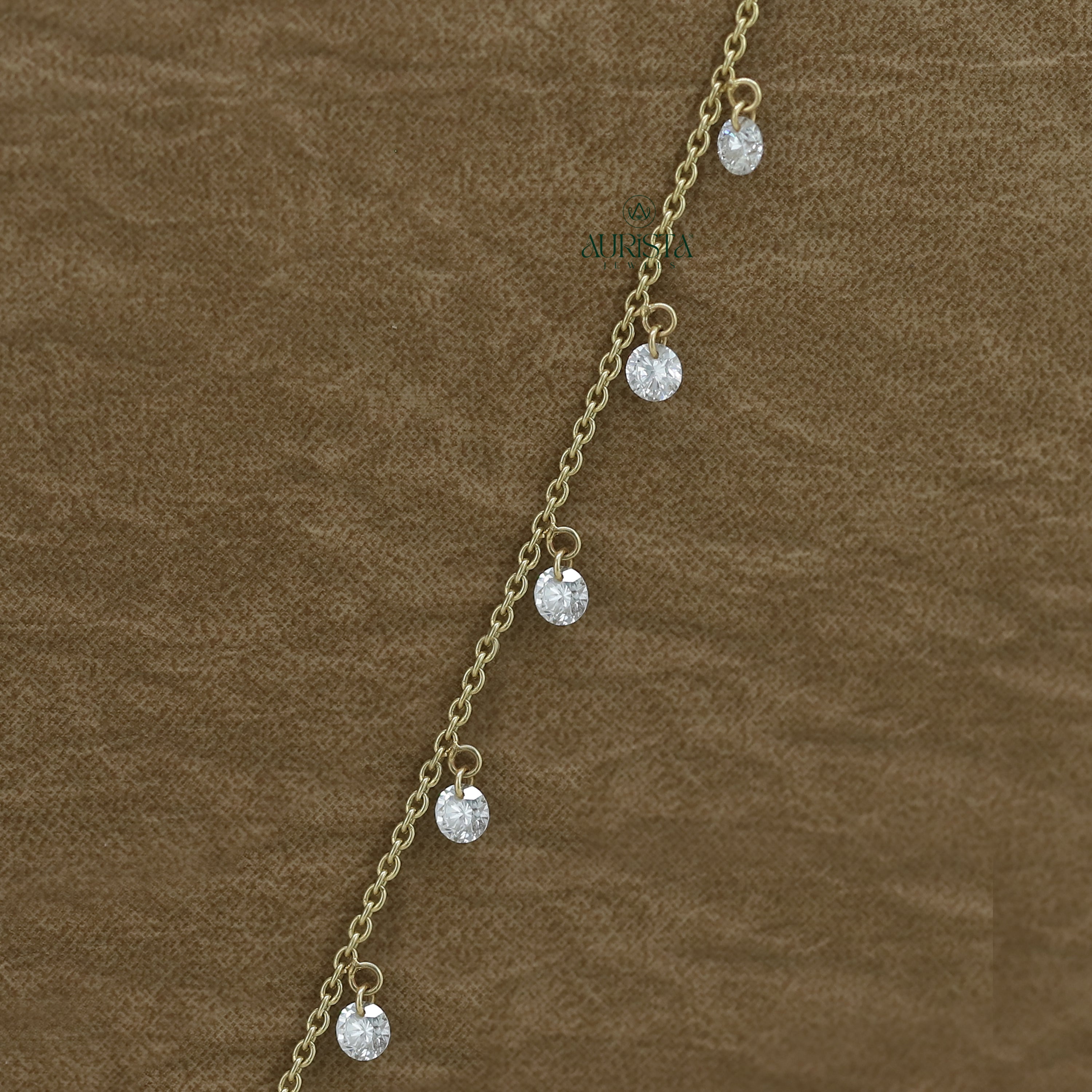 Pure Shine Round Brilliant Diamond Necklace in Gold