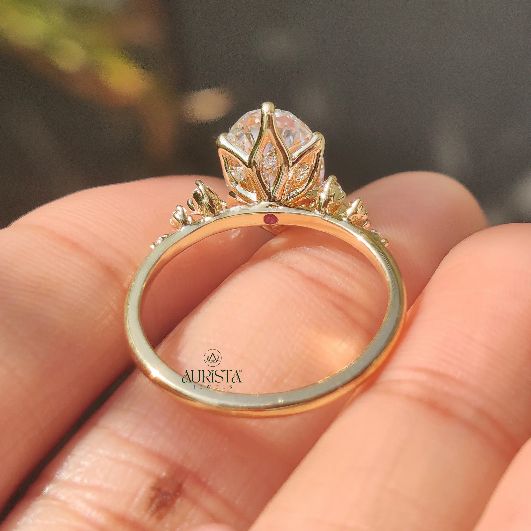 Sacred Brilliance – Rich Beauty with Dazzling Glow