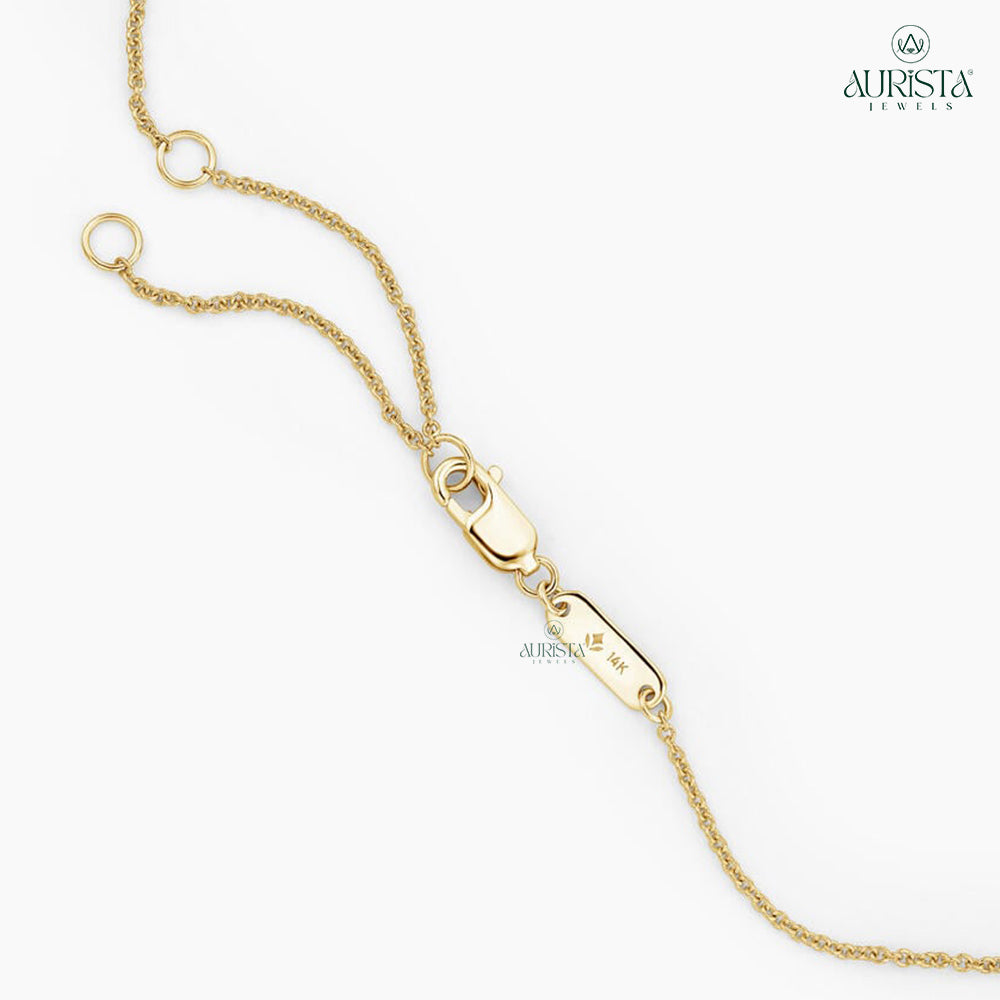 Brilliant Glow Round Diamond Pendant in Yellow Gold