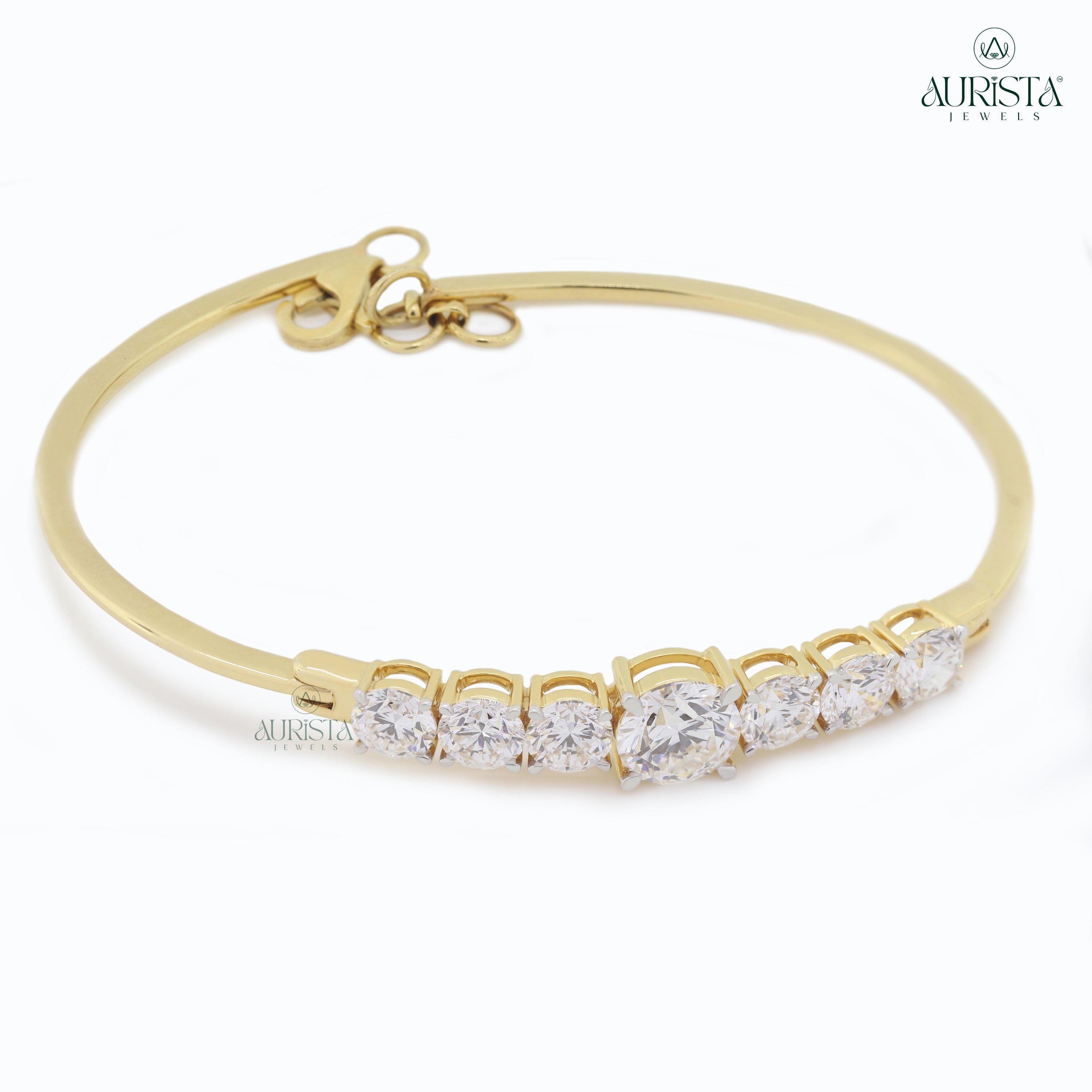 Eternal Embrace – Diamond Bracelet in Yellow Gold