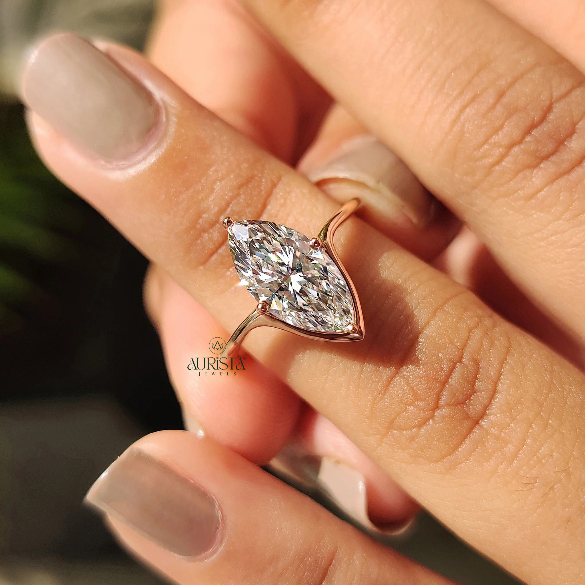 Everlasting Beauty in a Single Diamond Ring