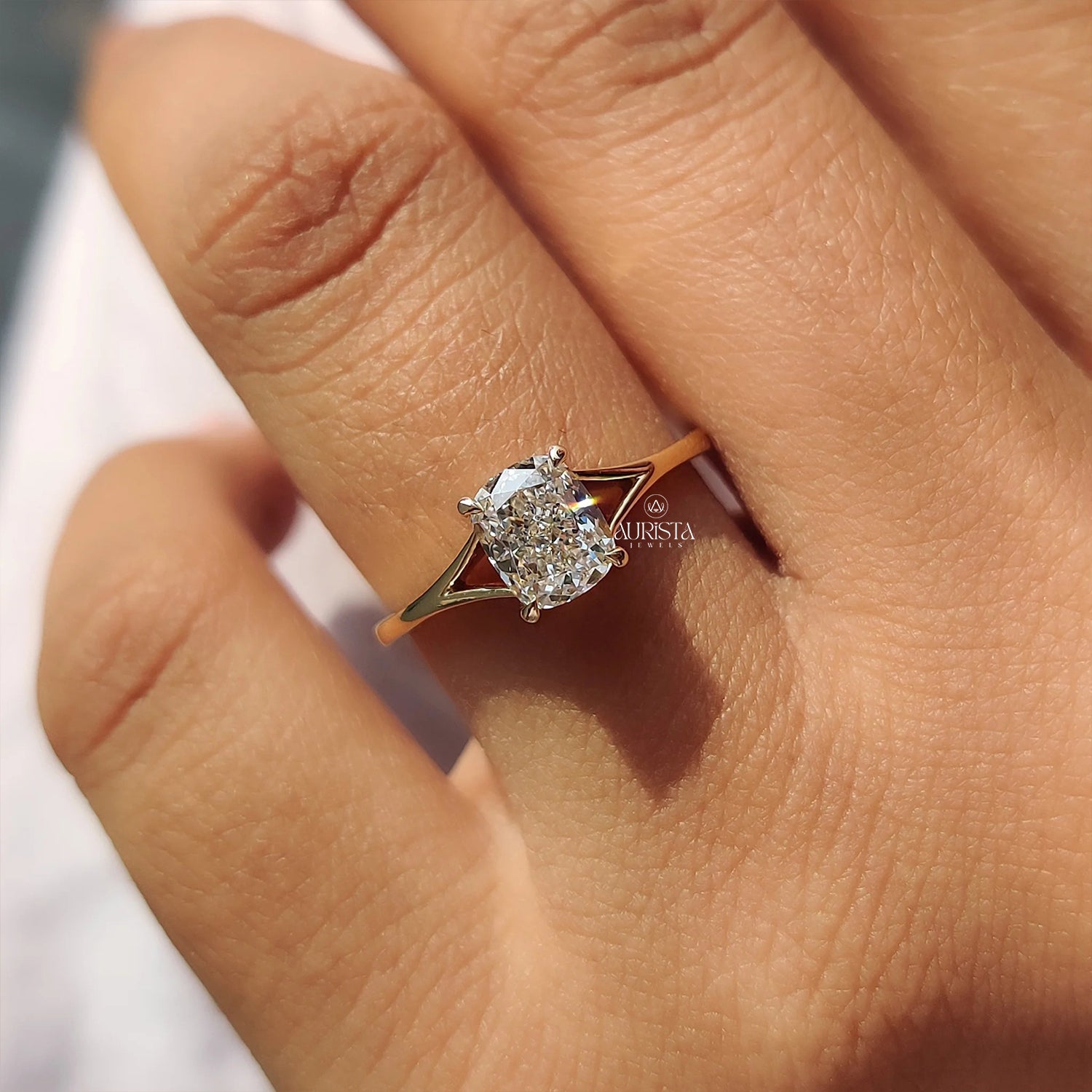 Sophisticated Solitaire Ring with Brilliant Cut