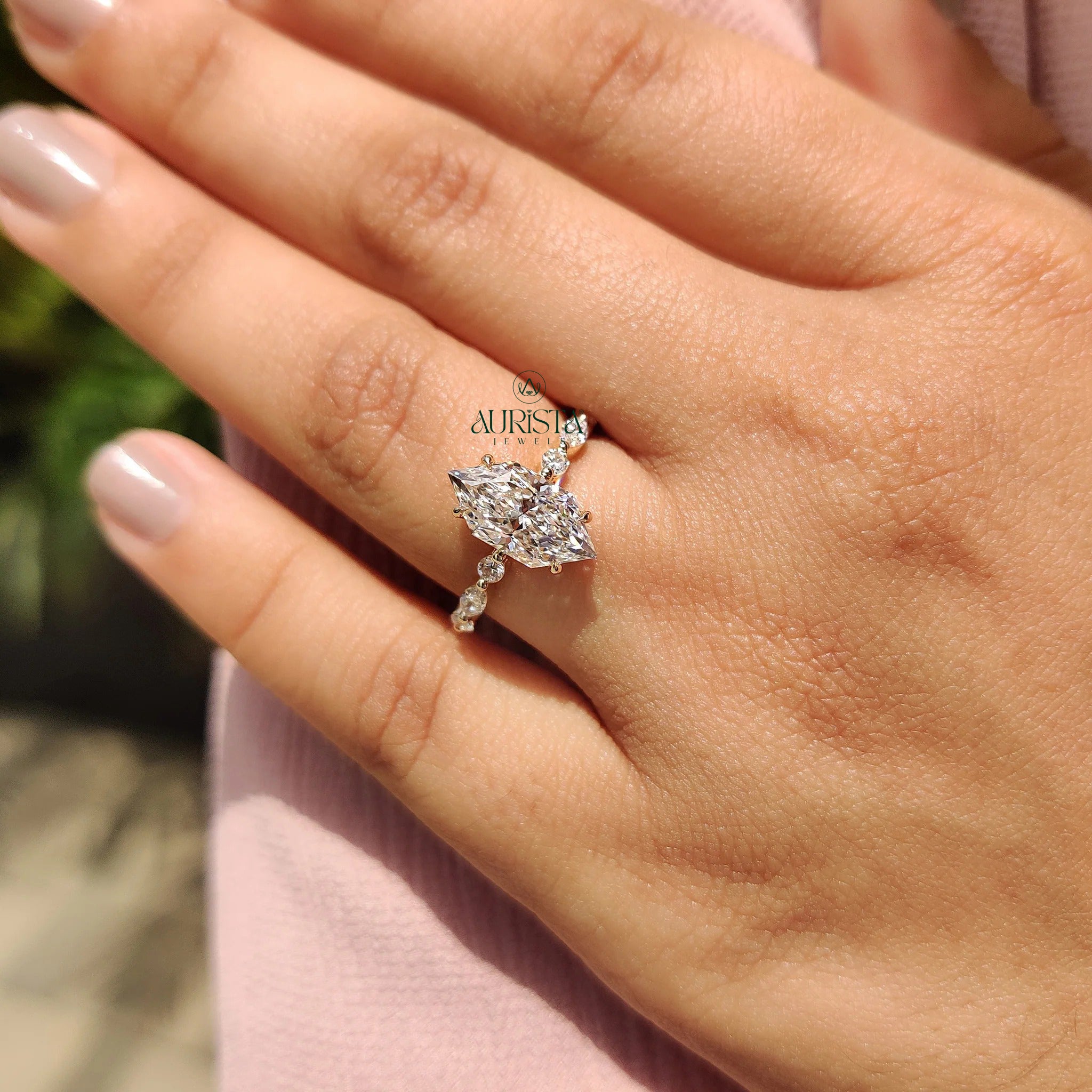 Endless Glow – Elegant Finish with Sparkling Touch