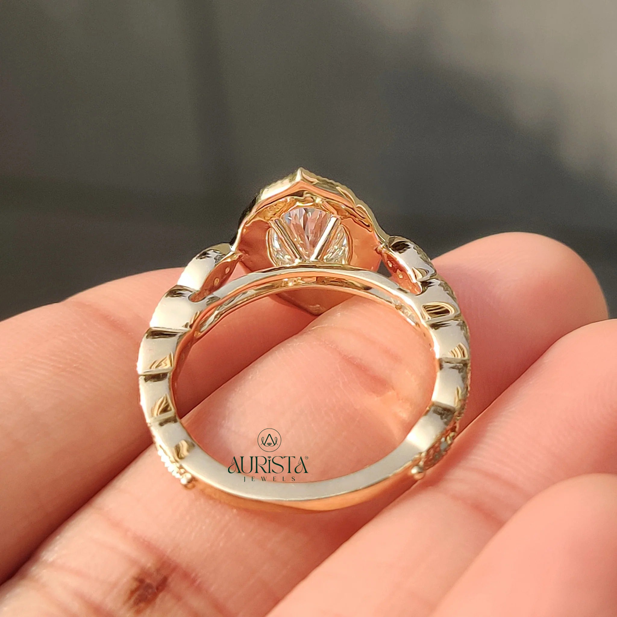 Elegant Oval Cut Diamond Ring with Sparkling Side Stones