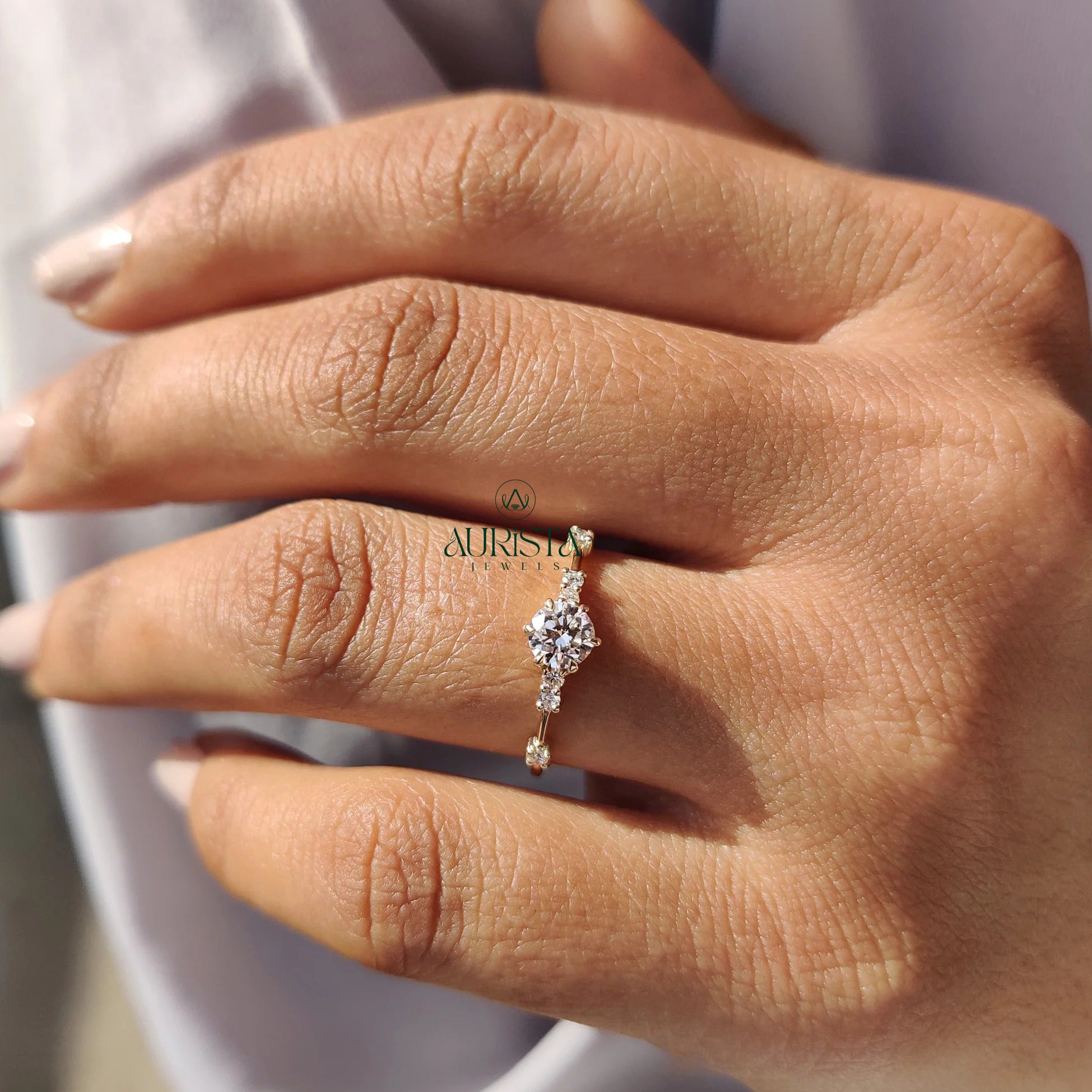 Eternal Sparkle – Classic Elegance with Shining Finish