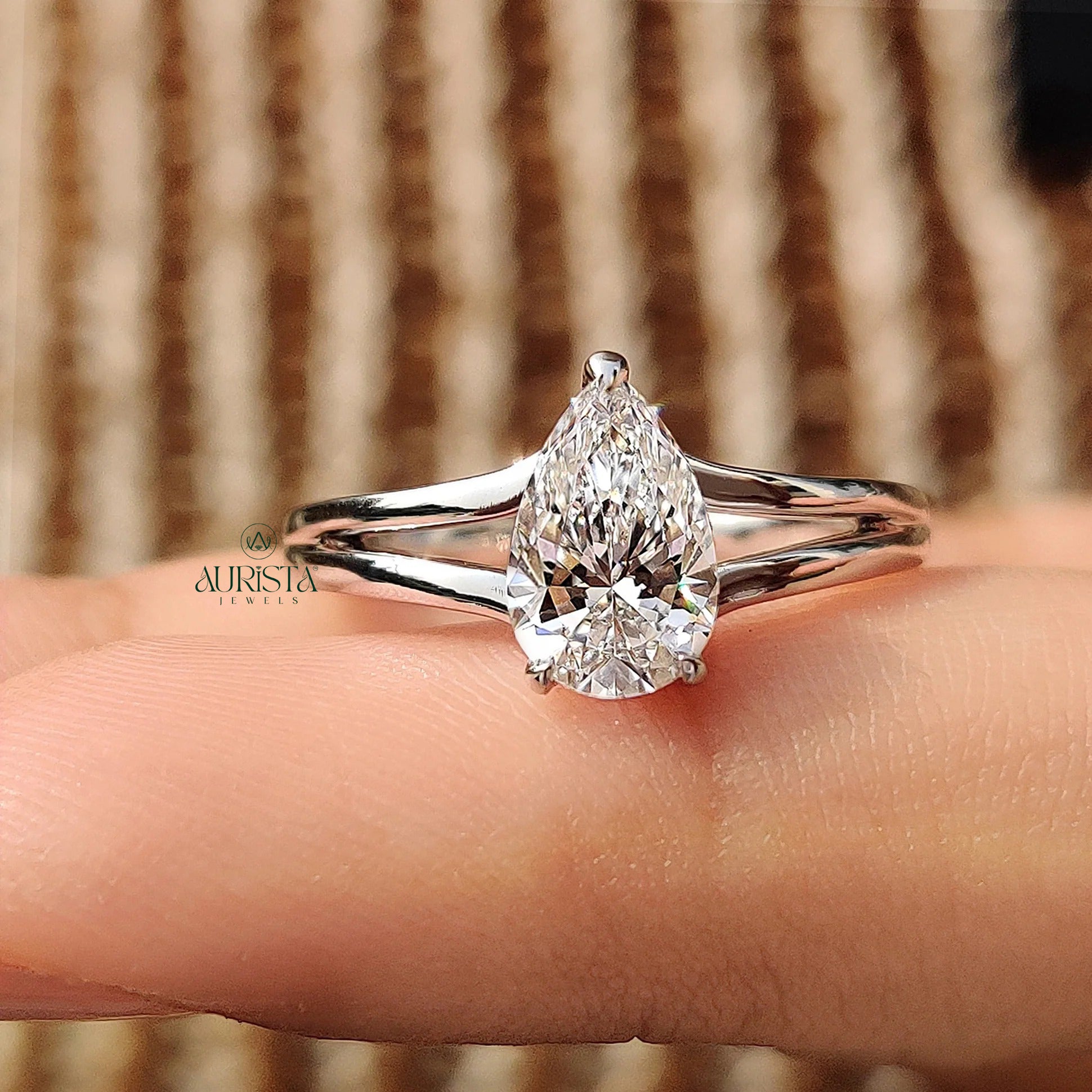 Refined Beauty in a Timeless Diamond Ring