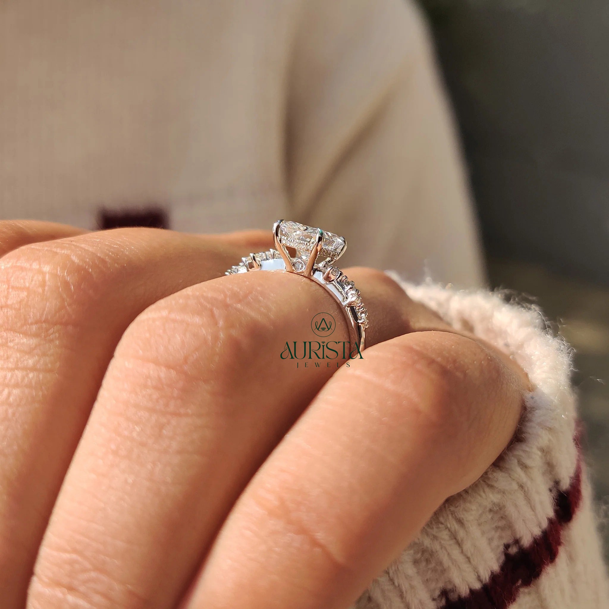 Golden Desire – Classic Charm with Radiant Glow