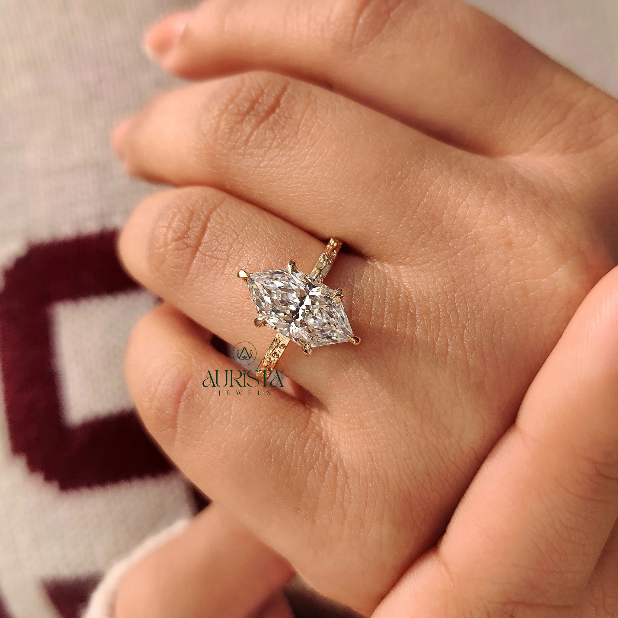 Hexagon Cut Solitaire Diamond Ring with Pure Beauty