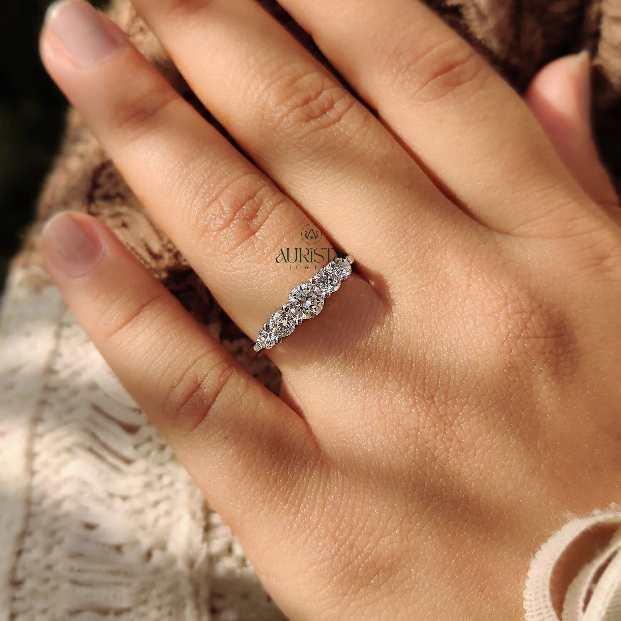 Promise Spark – Refined Grace with Elegant Glow