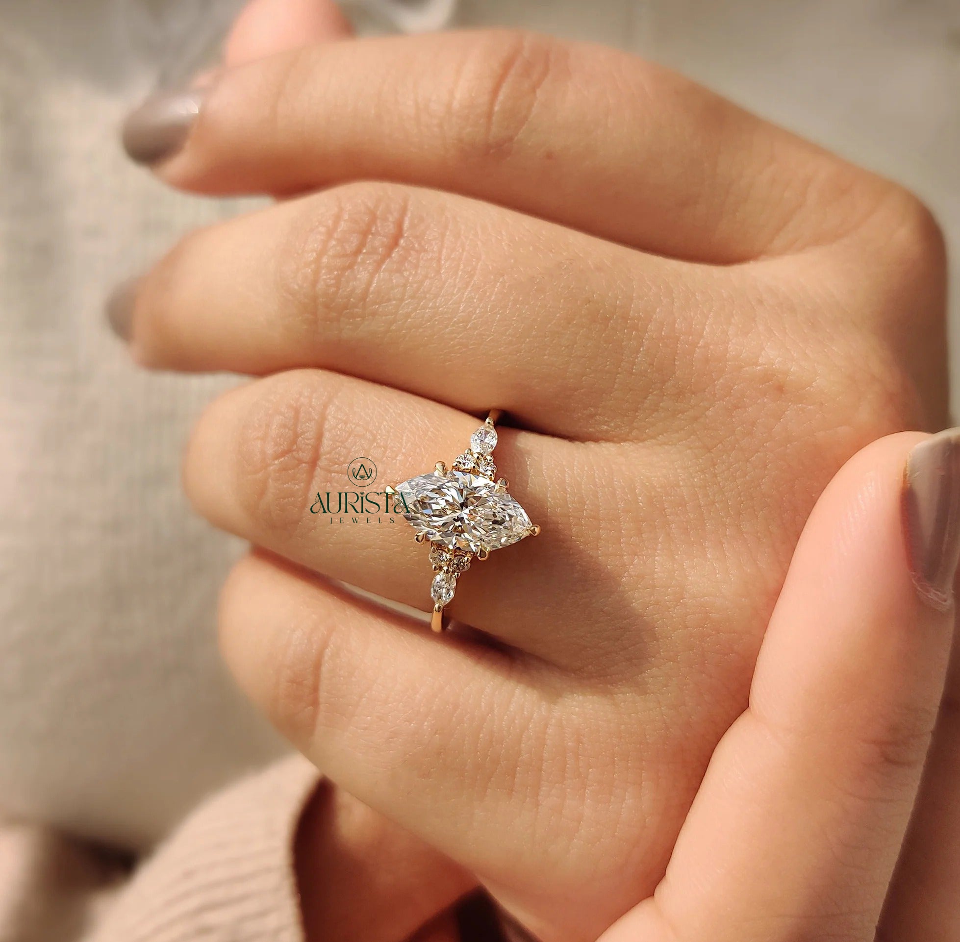 Forever Spark – Royal Charm with Sparkling Light