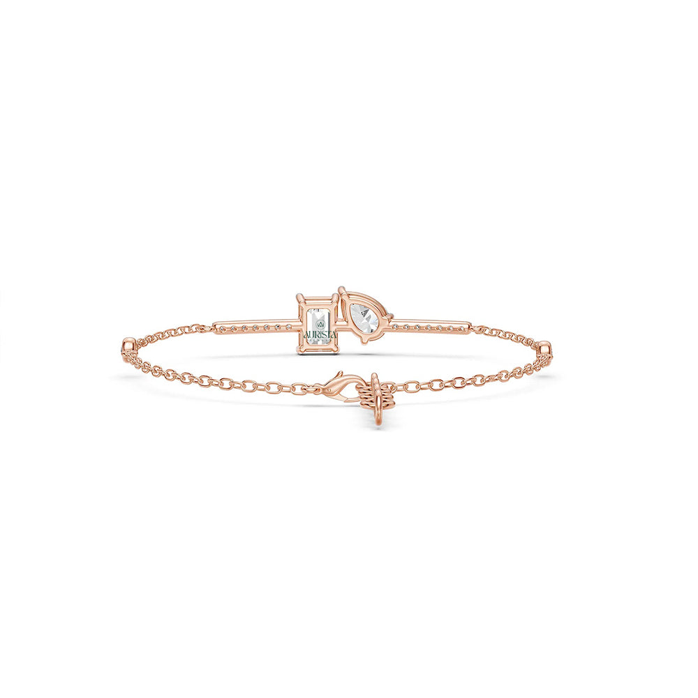 Eternal Embrace – Diamond Bracelet in White Gold