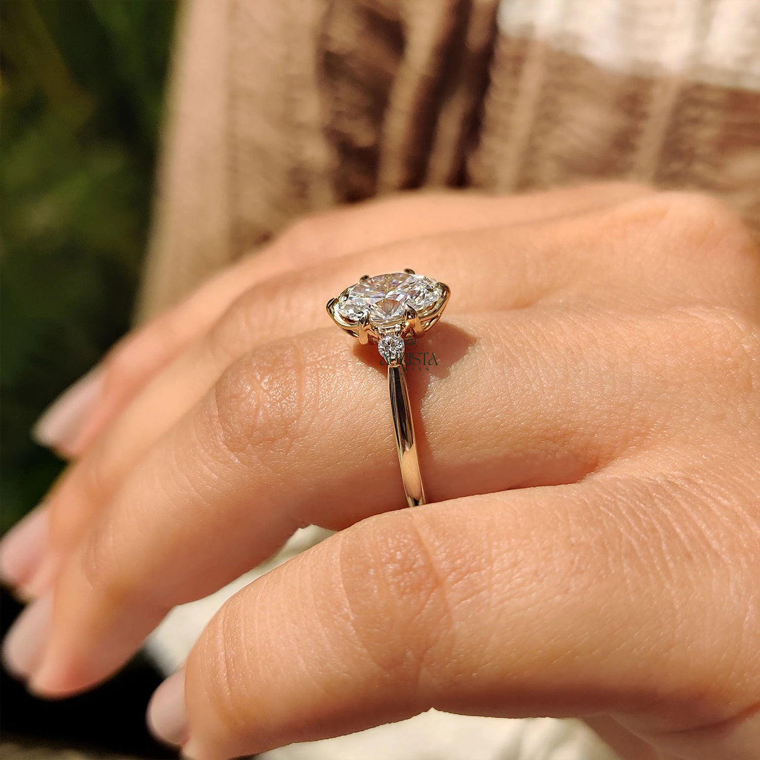 Forever Light – Rich Ring with Elegant Diamond