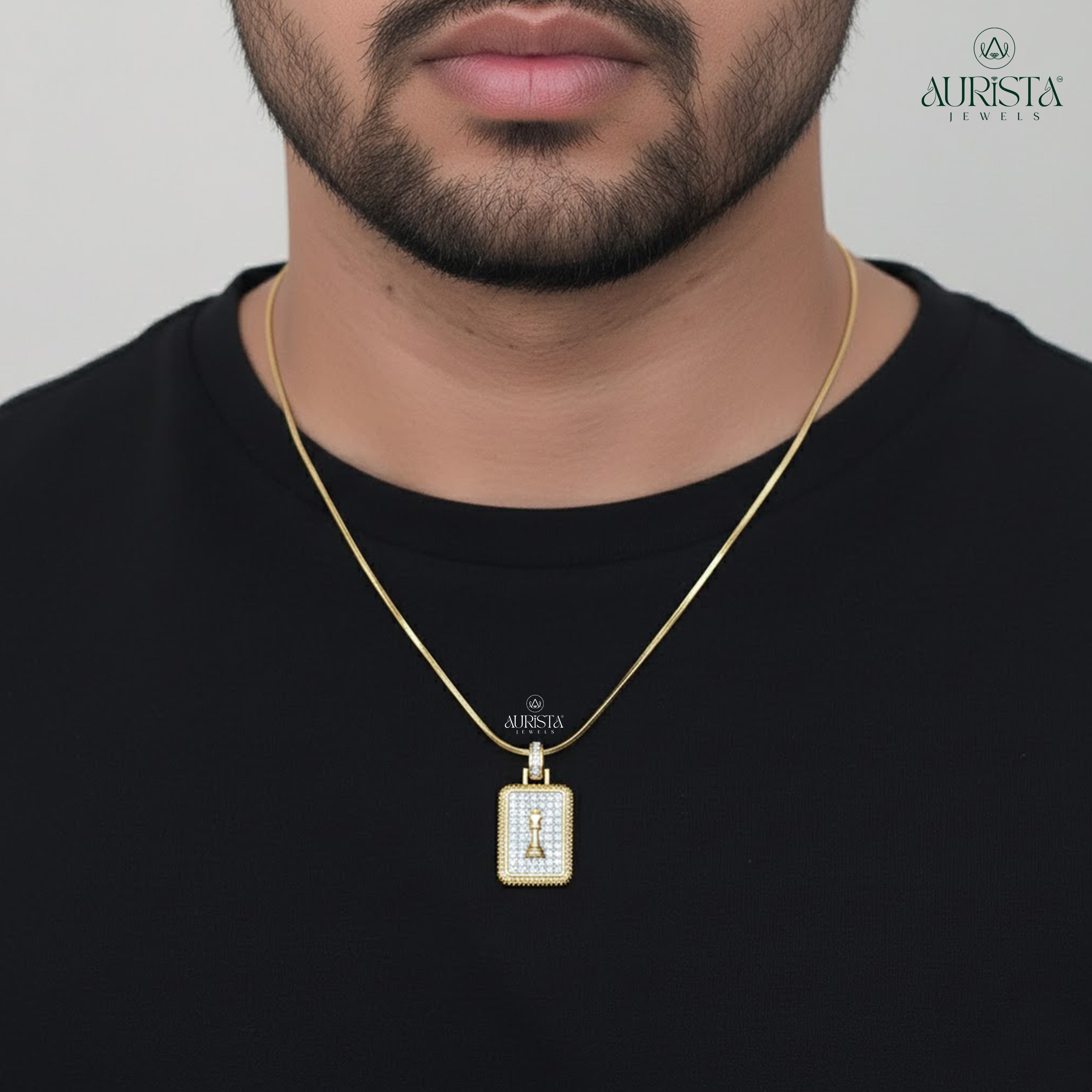 Stylish Men’s Pendant with Diamond