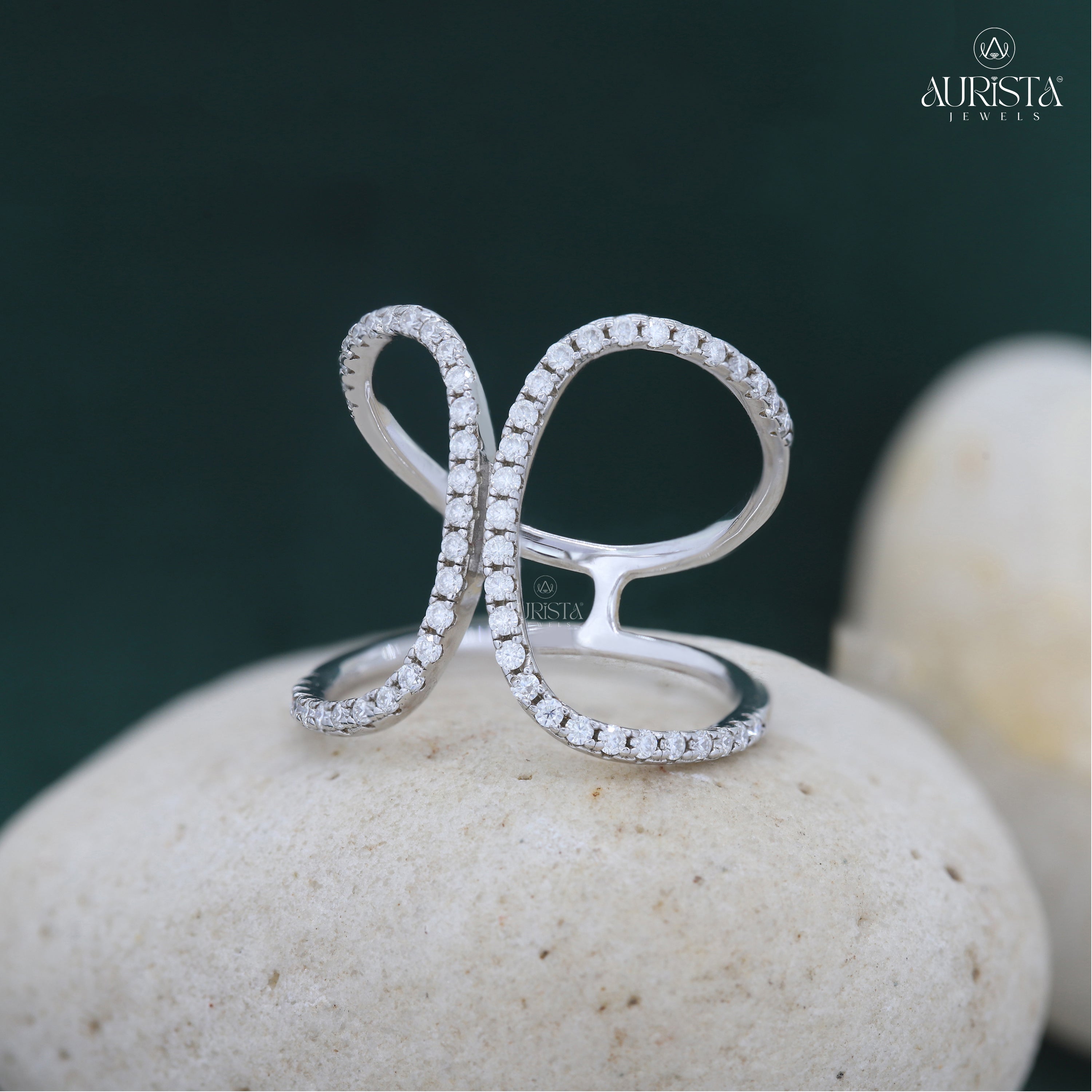 Hold Forever Close- White Gold with Round White Diamond