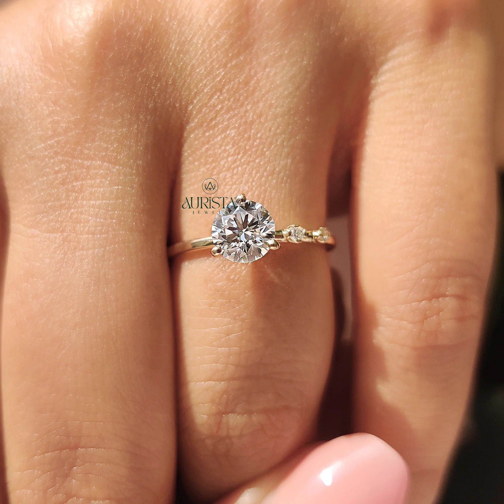 Round Brilliant Diamond Ring with Graduated Side Accents