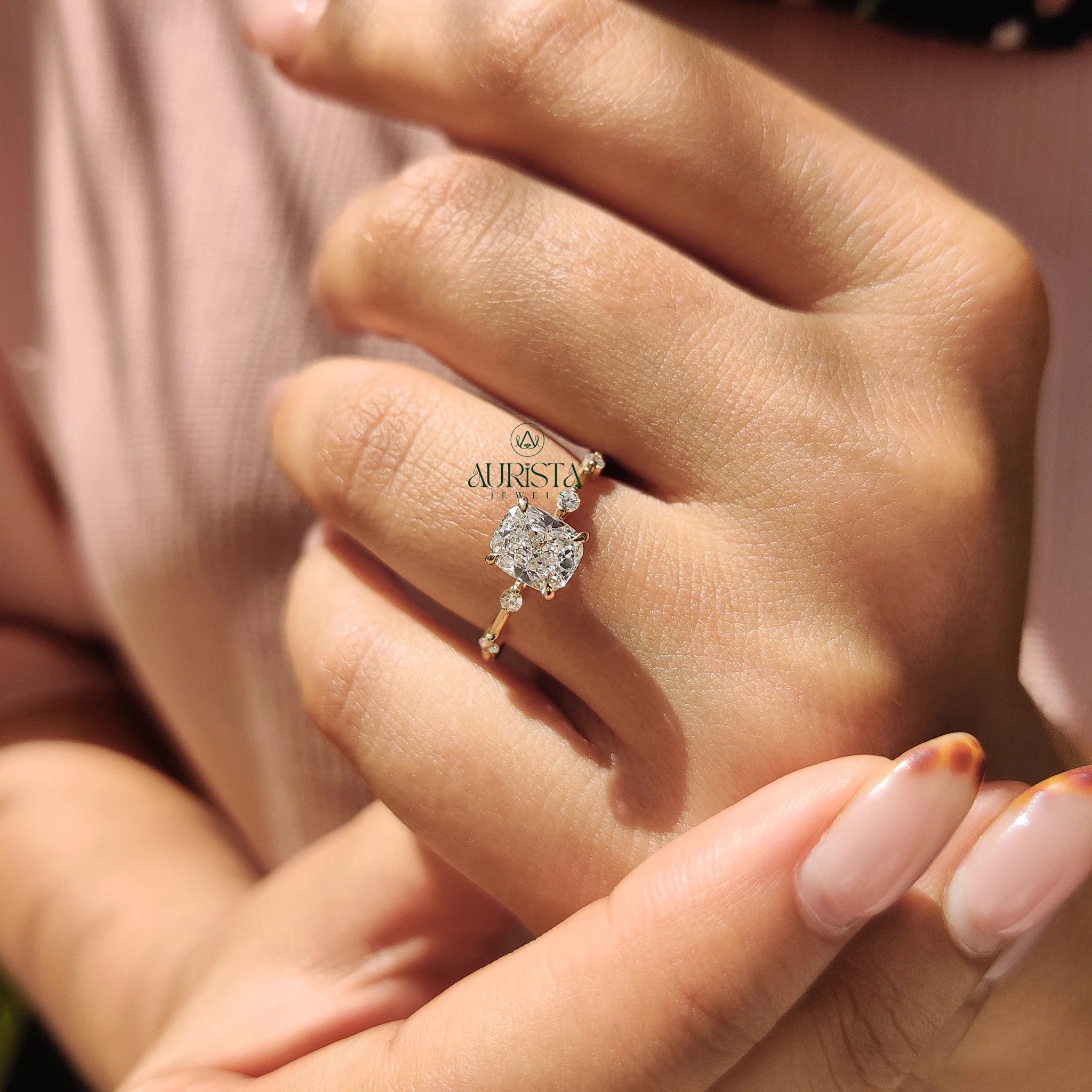 Endless Pave Grace – Luxe Band with Radiant Glow
