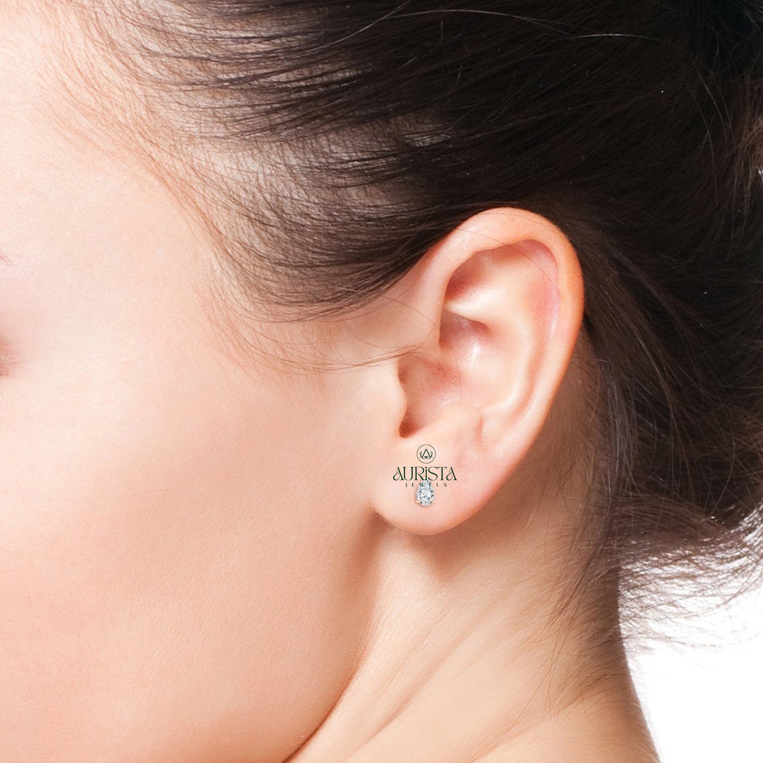Polished Earrings with Brilliant Diamond