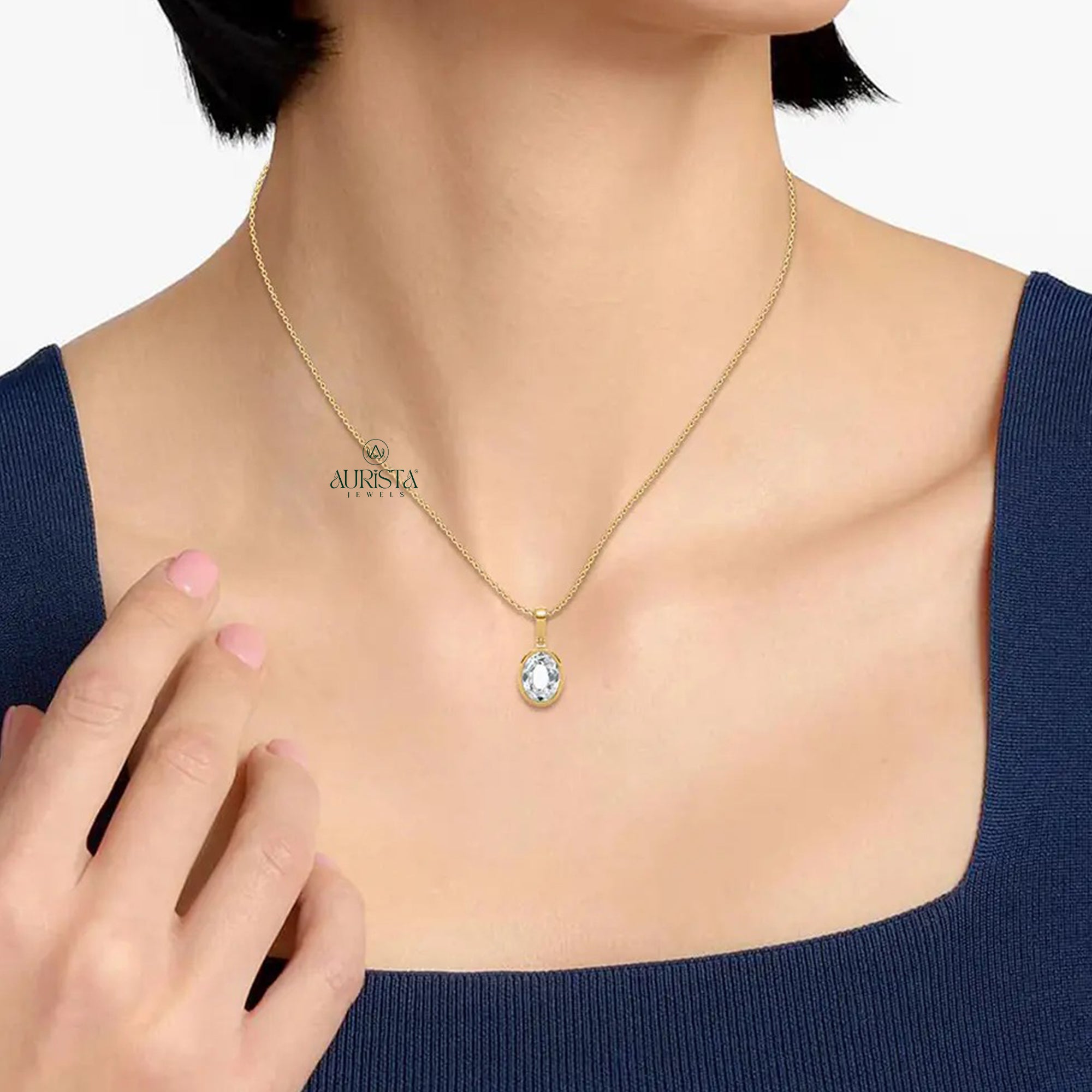 Elegant Initial Necklace – Sparkling Gold Pendant