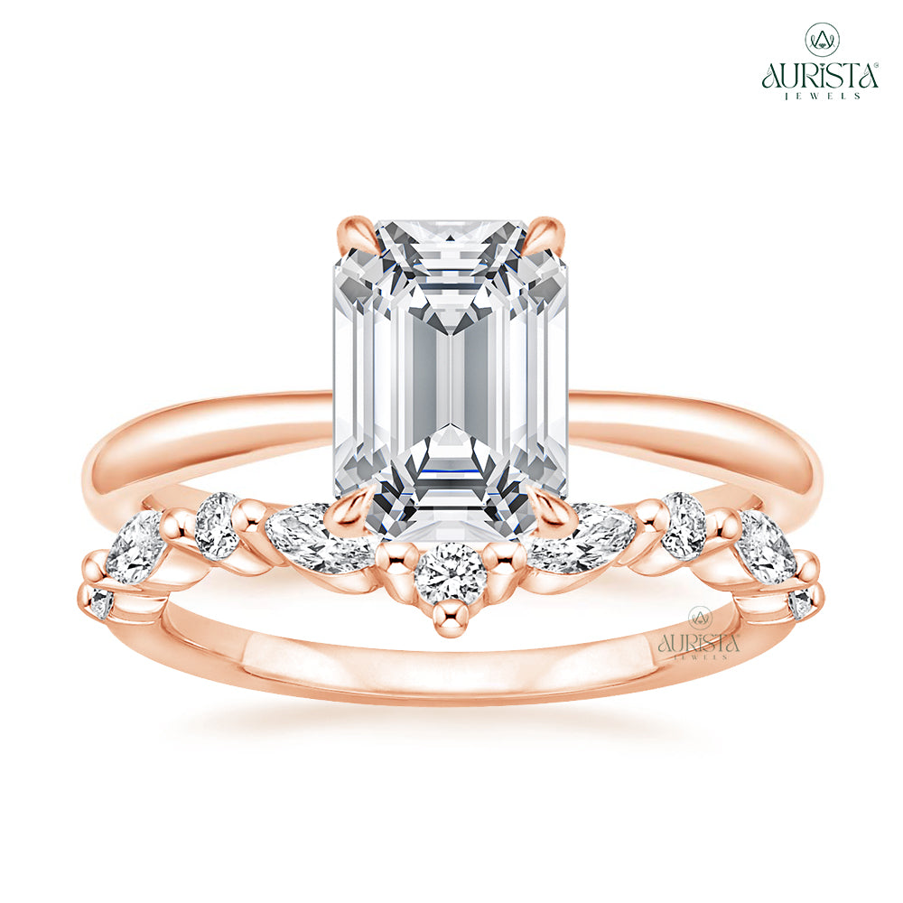 Bond of Light Rose Gold Ring with Emerald Diamond