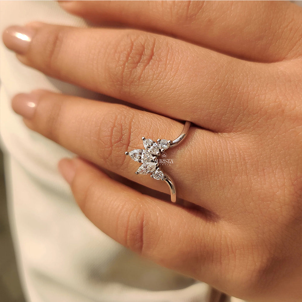 Timeless Union – White Gold Band with Marquise and Round Diamond