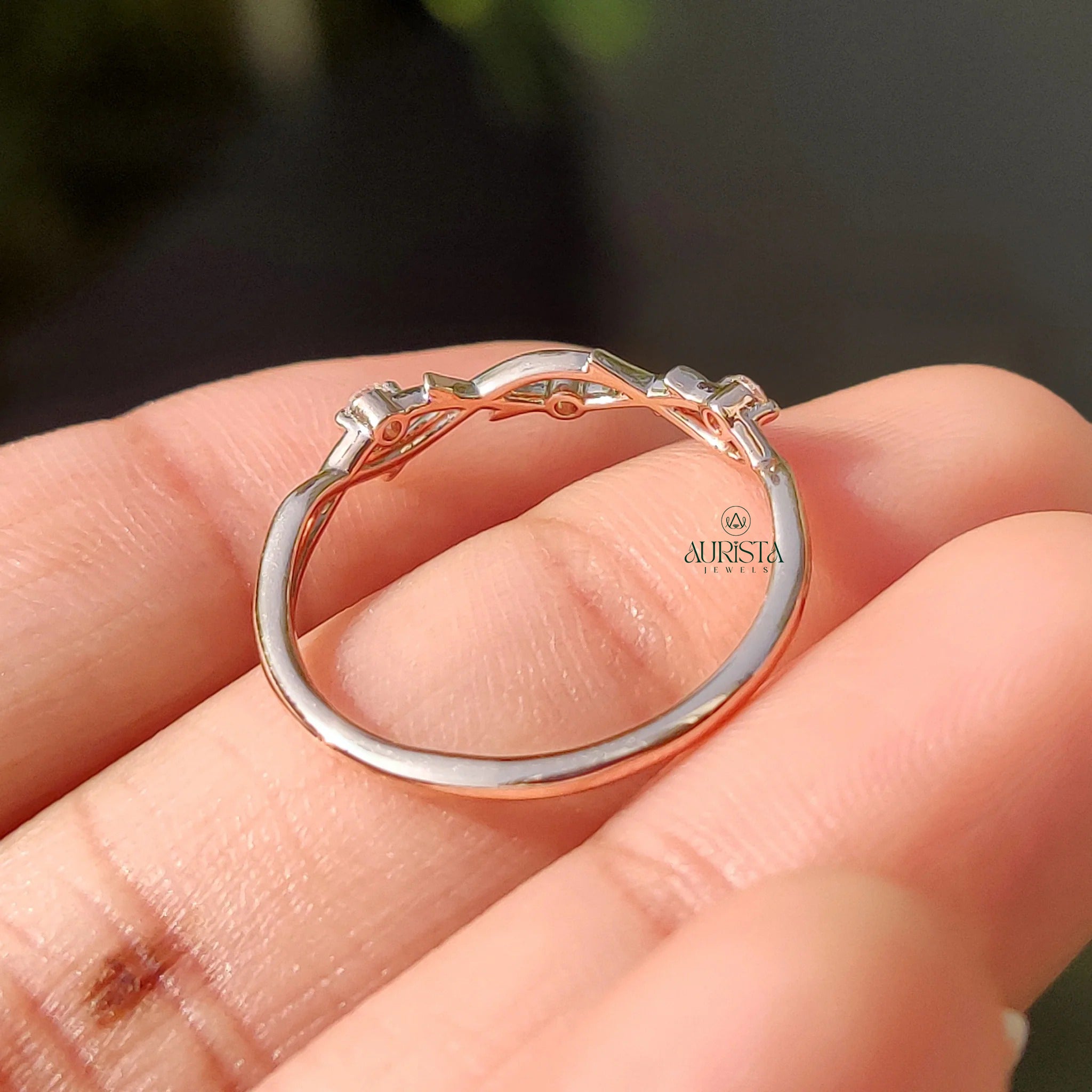 Eternal Sparkle – Classic Elegance with Shining Finish