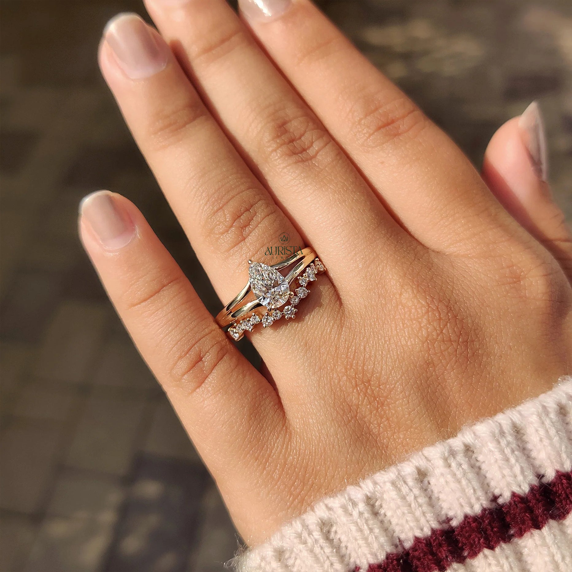 The Empress Pear: Hidden Halo Tiara Bridal Set
